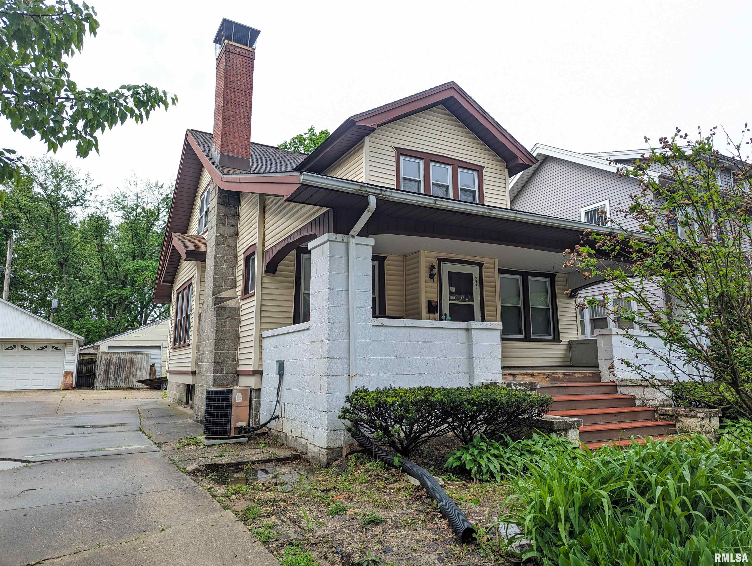 220 W Hanssler Place, Peoria, Illinois image 1