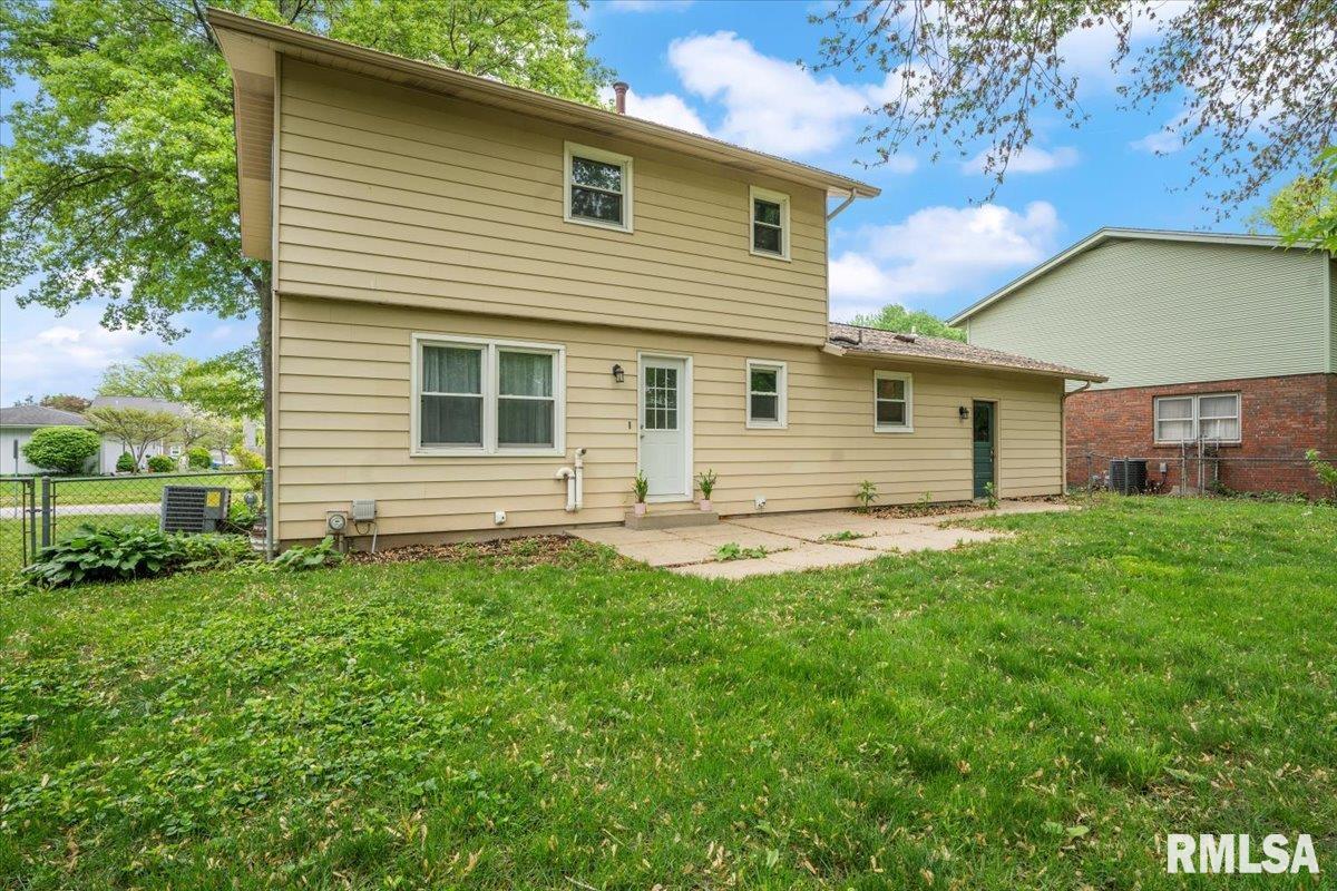 2605 Arlington Drive, Springfield, Illinois image 28