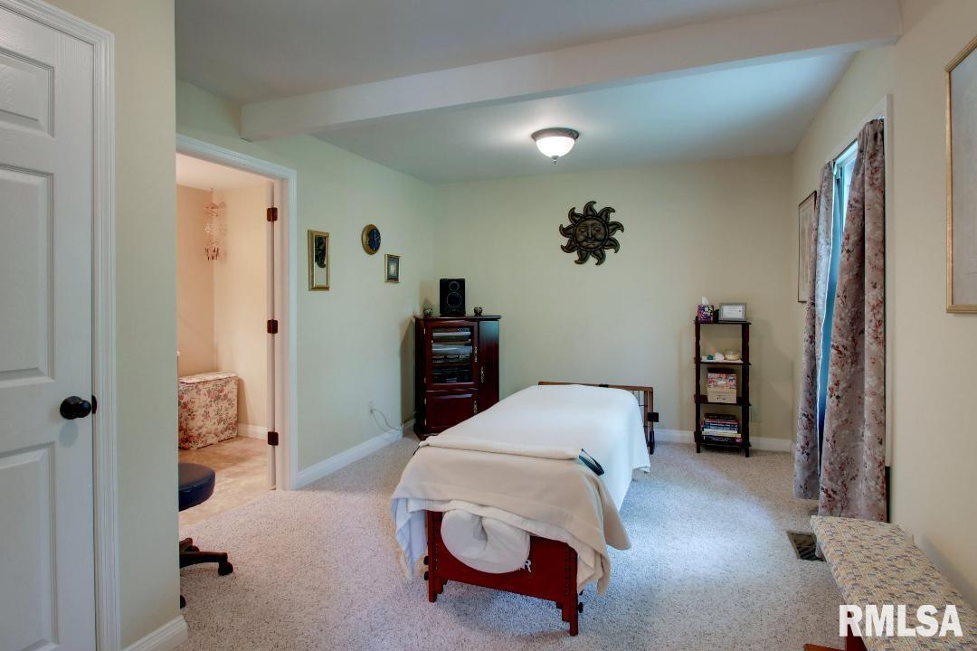 825 Ridgewood Drive, Quincy, Illinois image 17