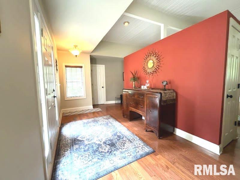 825 Ridgewood Drive, Quincy, Illinois image 2