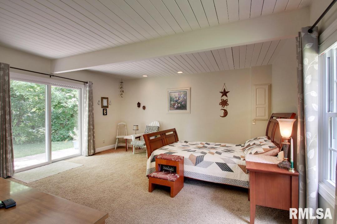 825 Ridgewood Drive, Quincy, Illinois image 13