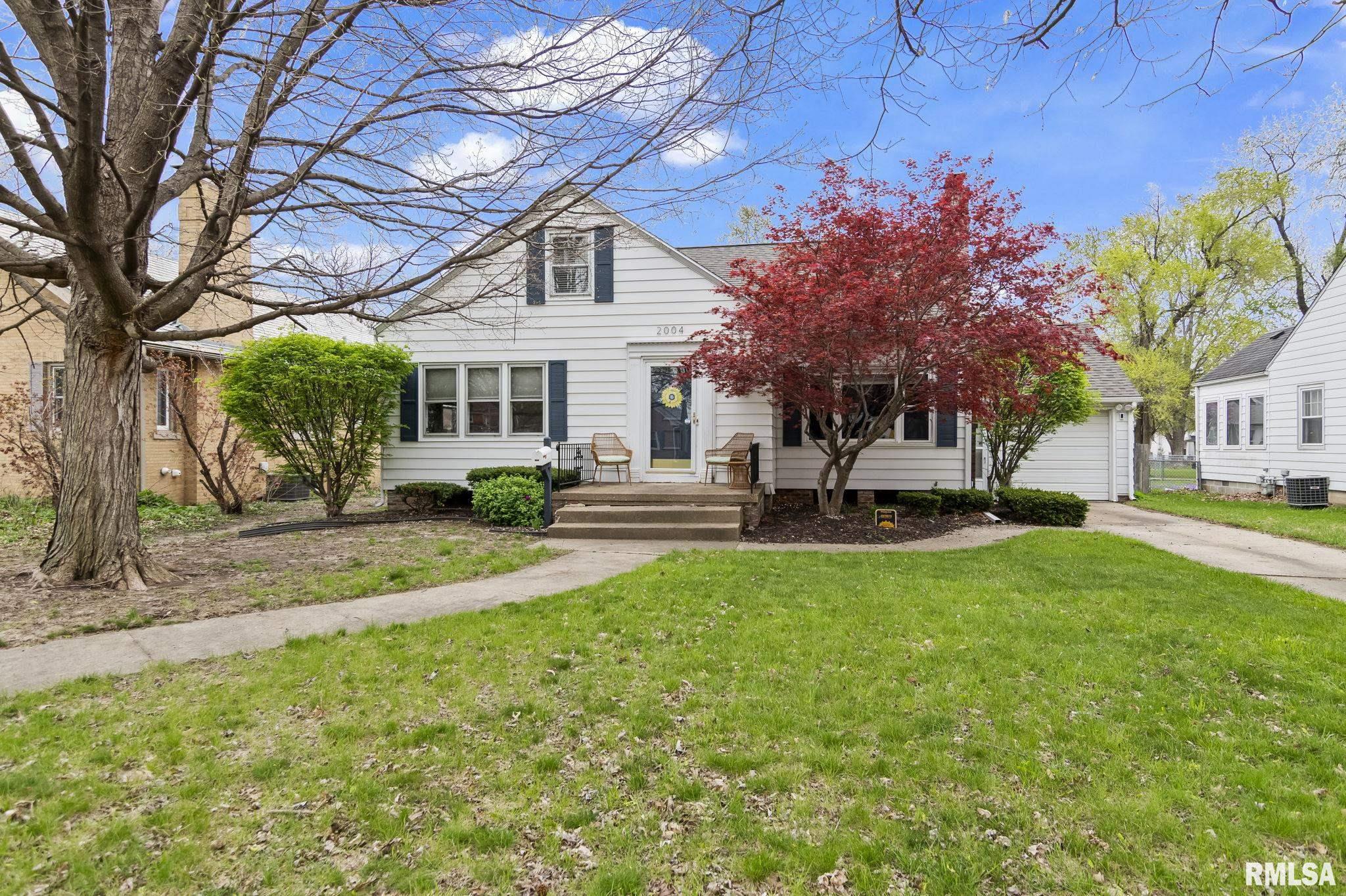 2004 S Walnut Street, Springfield, Illinois image 2