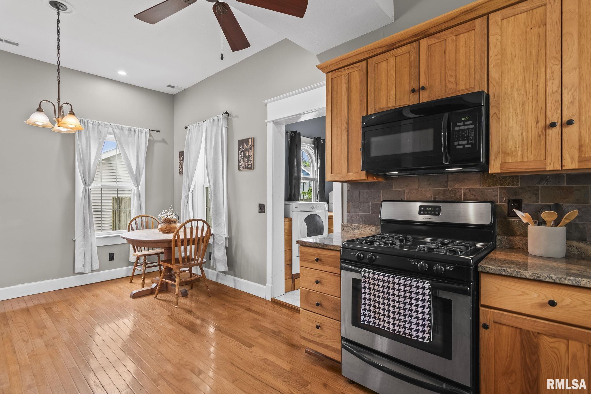 910 W Van Buren Street, Auburn, Illinois image 11