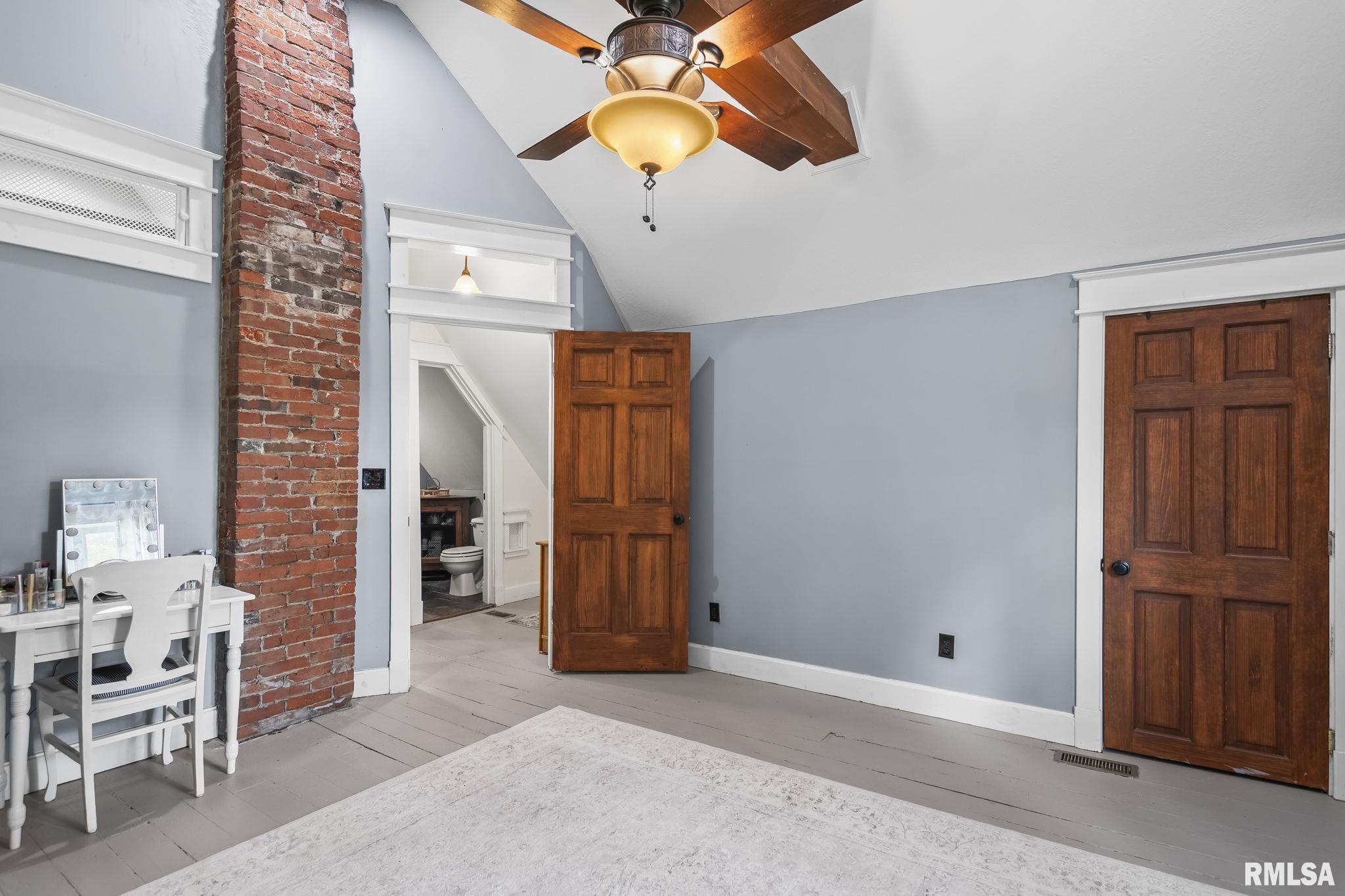 910 W Van Buren Street, Auburn, Illinois image 24