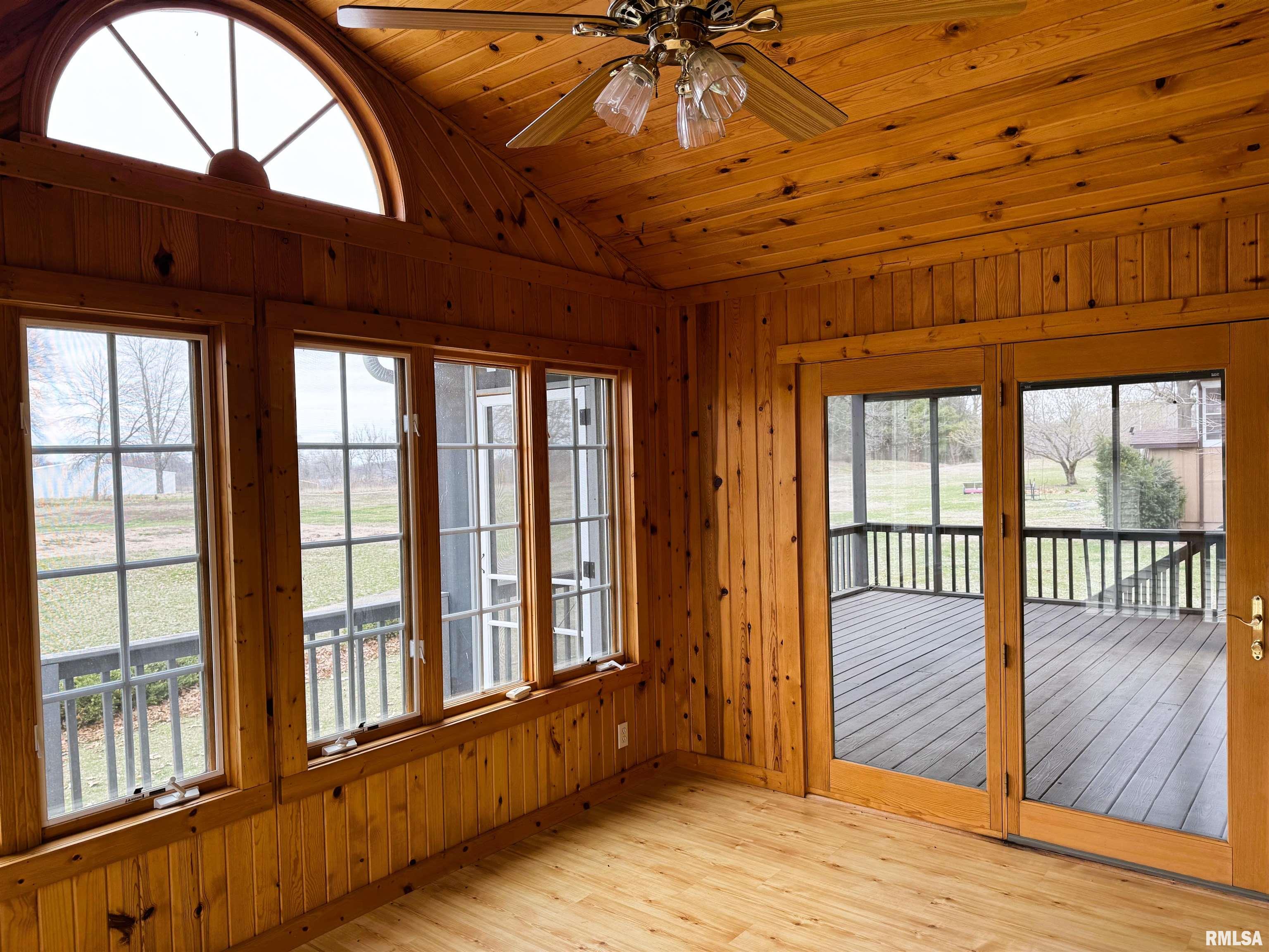 1104 County Road 960 North Road, Bath, Illinois image 9
