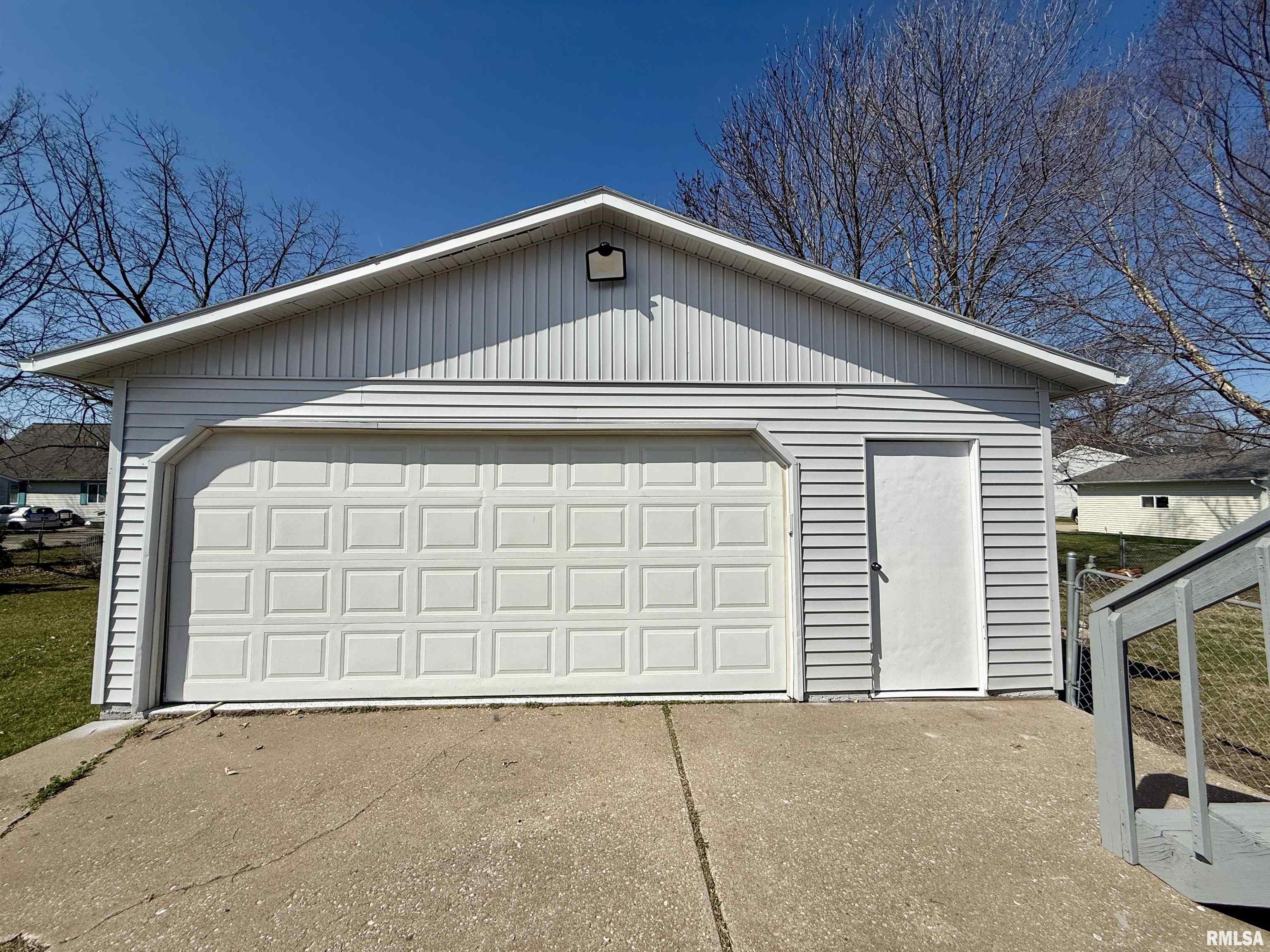 921 Ash Drive, Colona, Illinois image 16