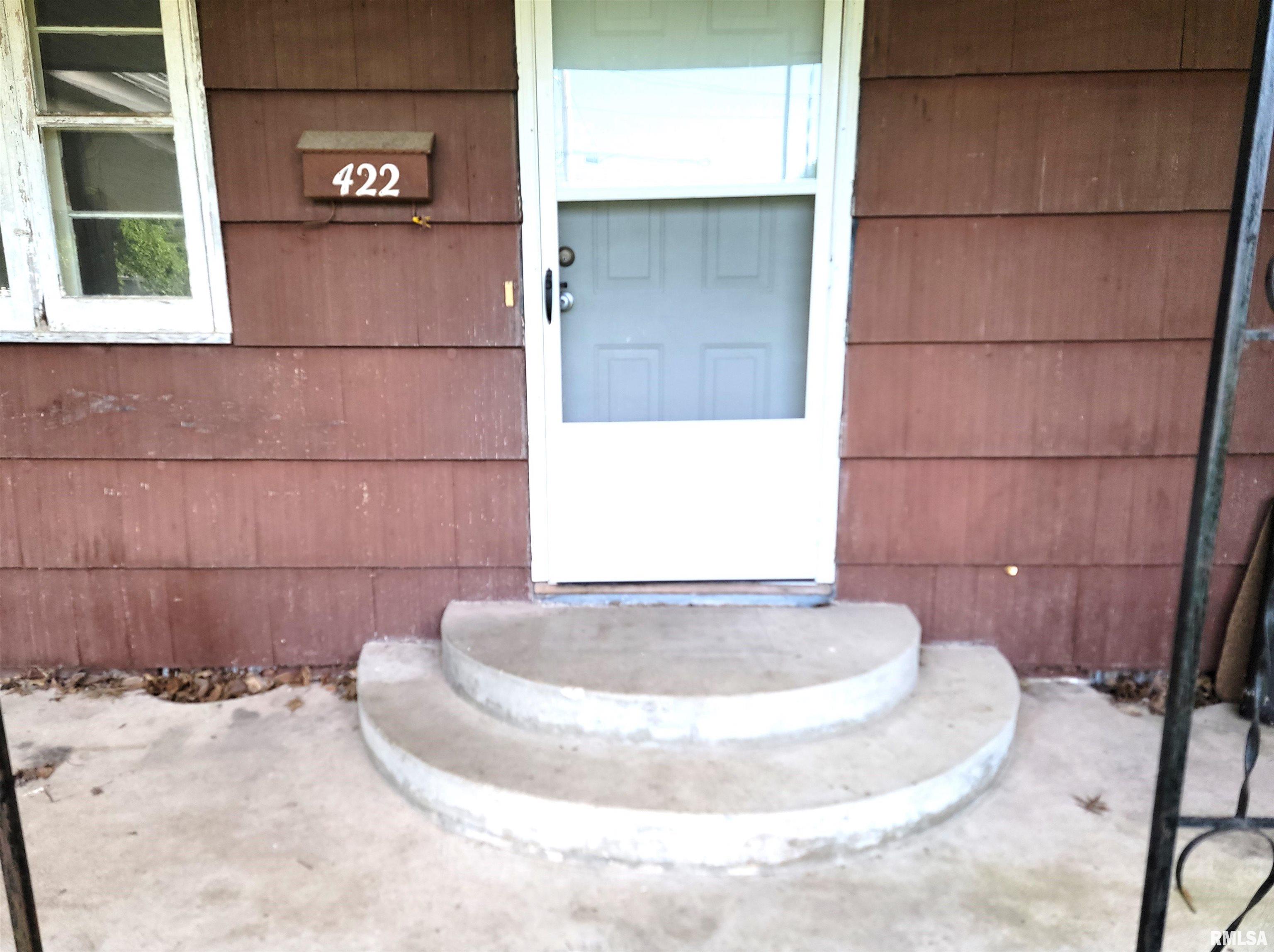 422 East Drive, Flora, Illinois image 8