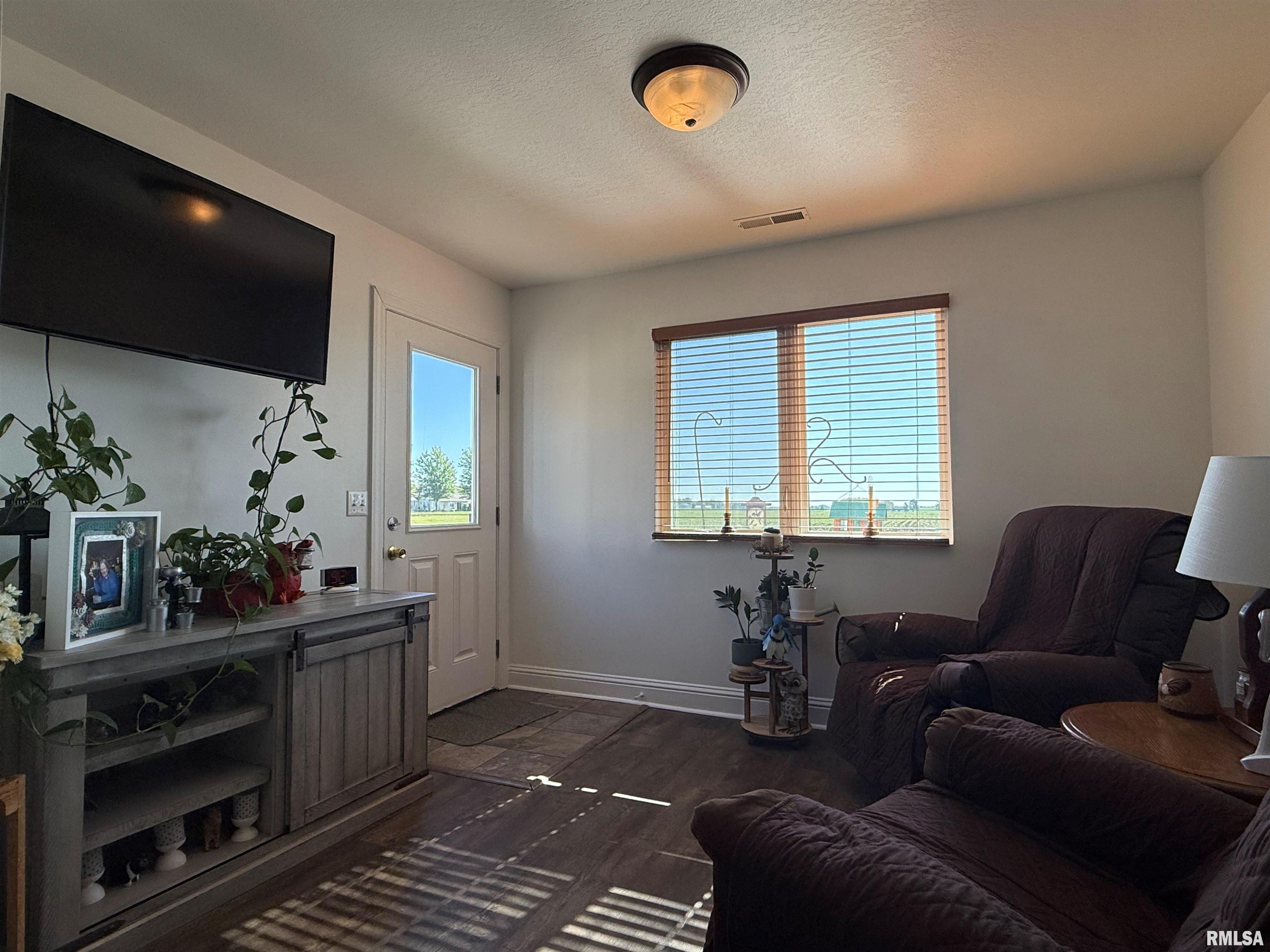 309 Scotch Pine Drive, Macomb, Illinois image 16