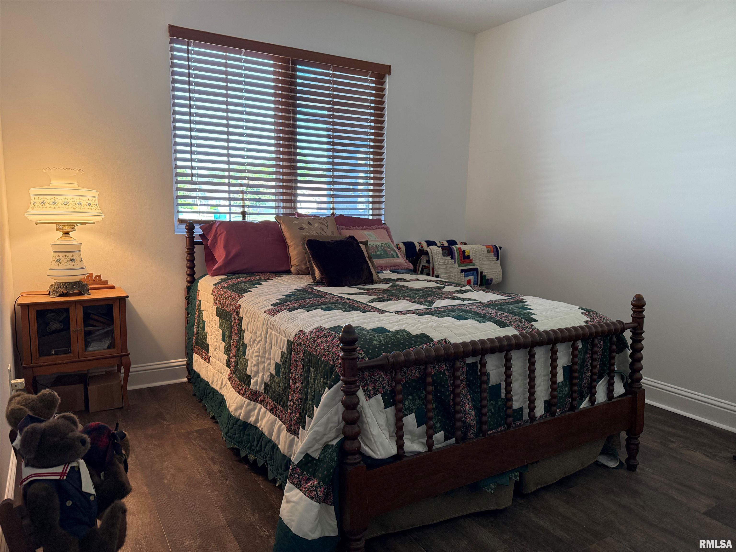 309 Scotch Pine Drive, Macomb, Illinois image 17