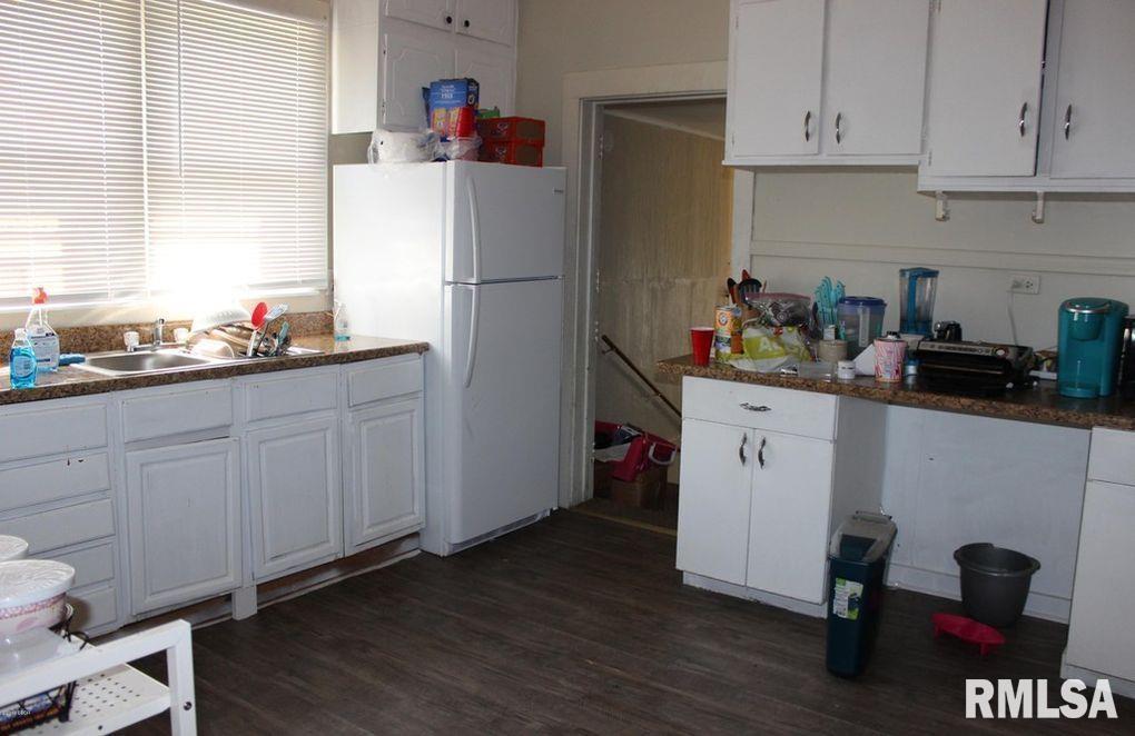 408 S James Street, Carbondale, Illinois image 2