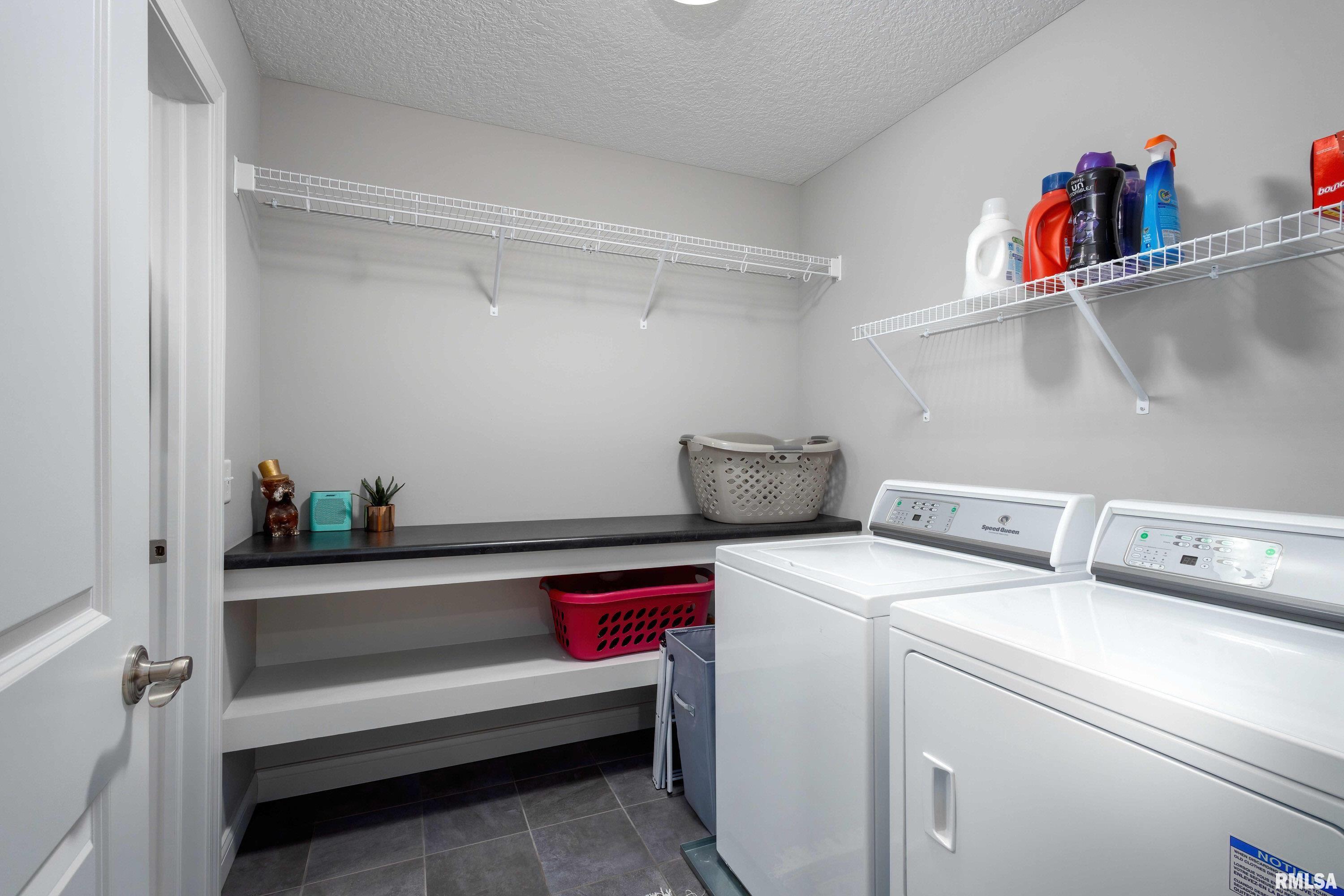 4417 Slate Creek Drive, Bettendorf, Iowa image 20