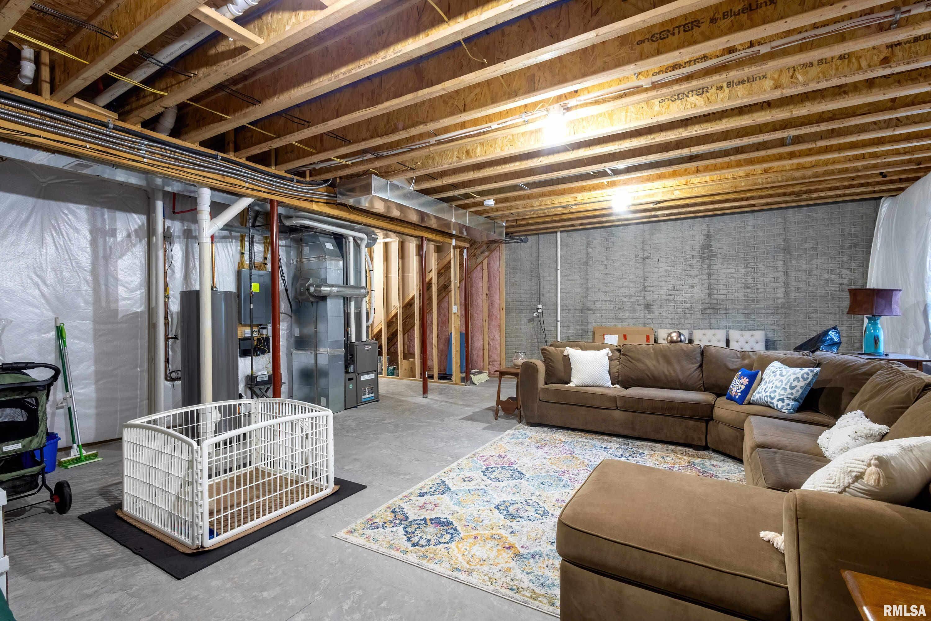 4417 Slate Creek Drive, Bettendorf, Iowa image 28