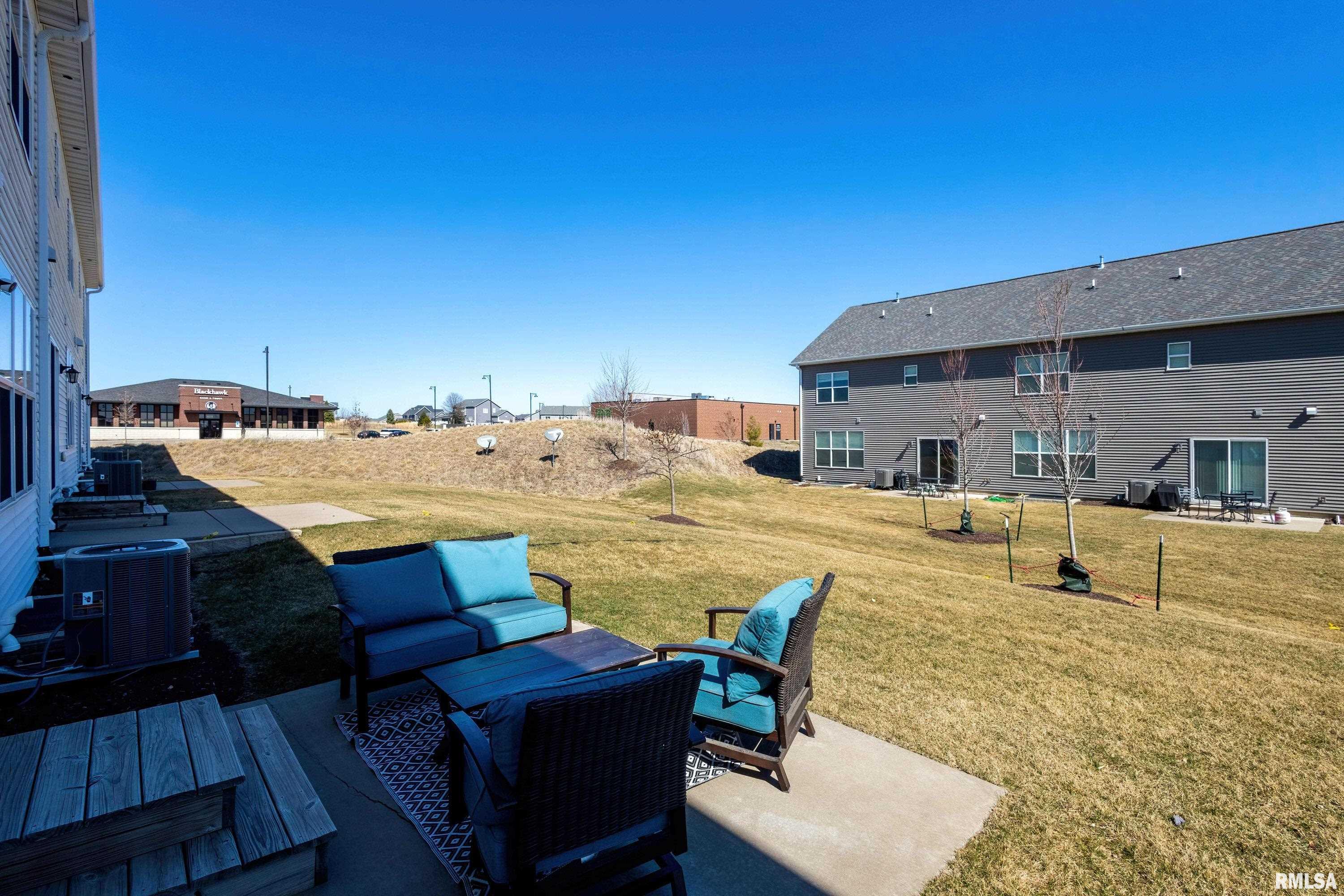 4417 Slate Creek Drive, Bettendorf, Iowa image 29
