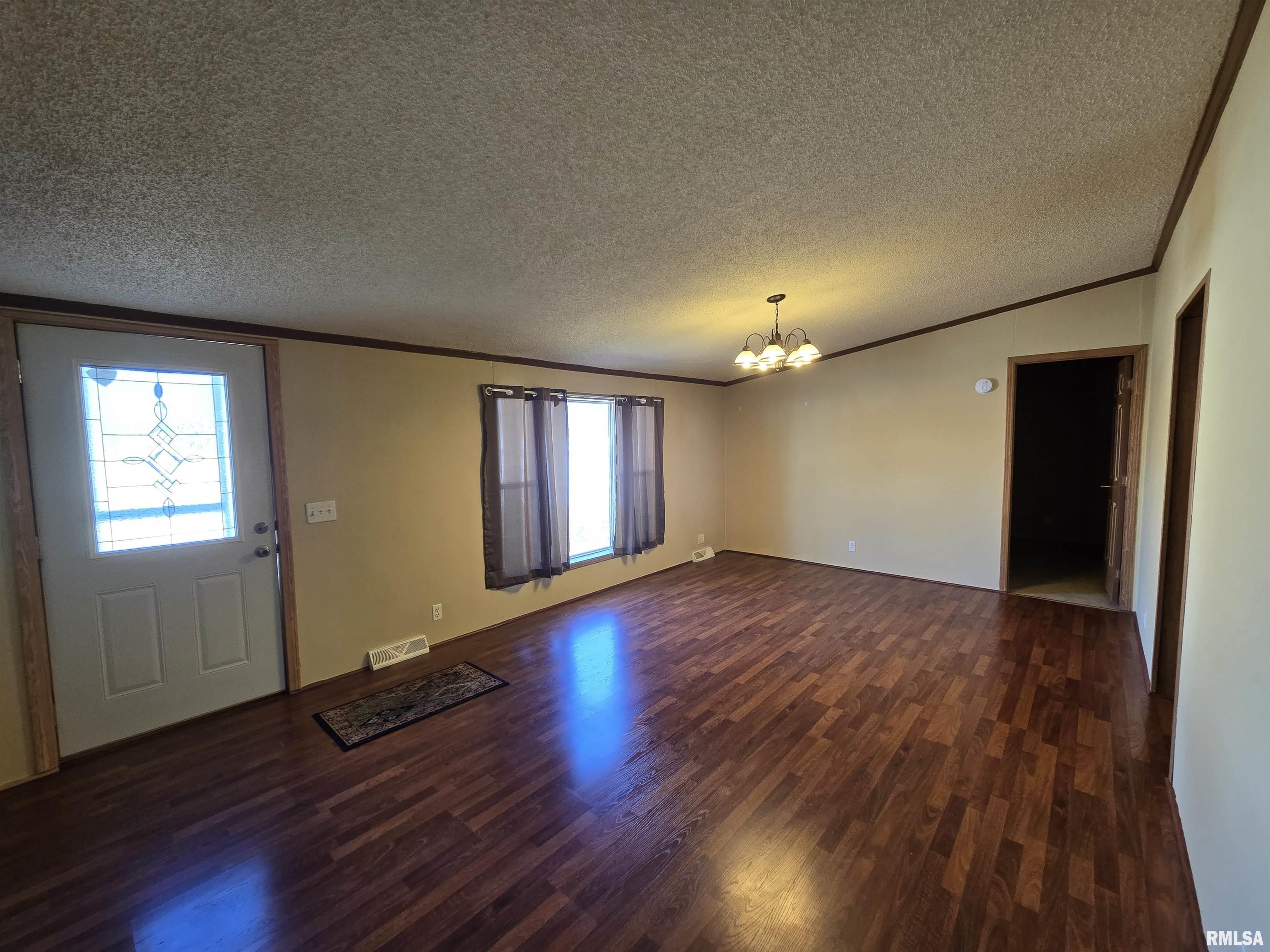 115 W 1st Street, Versailles, Illinois image 3