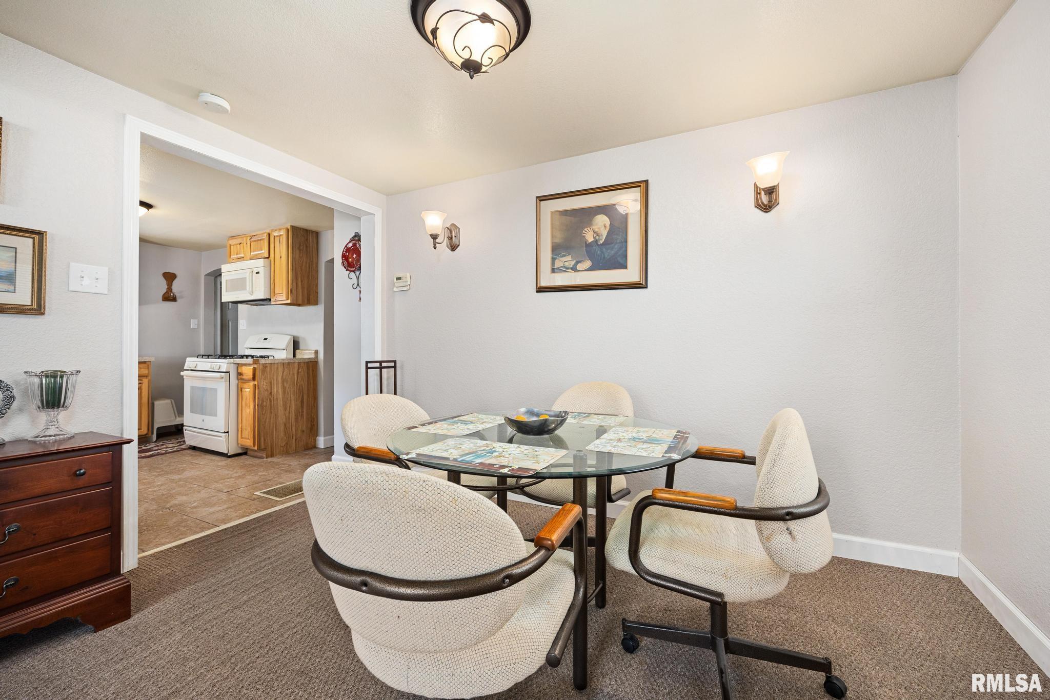 133 Hollywood Circle, Creve Coeur, Illinois image 10