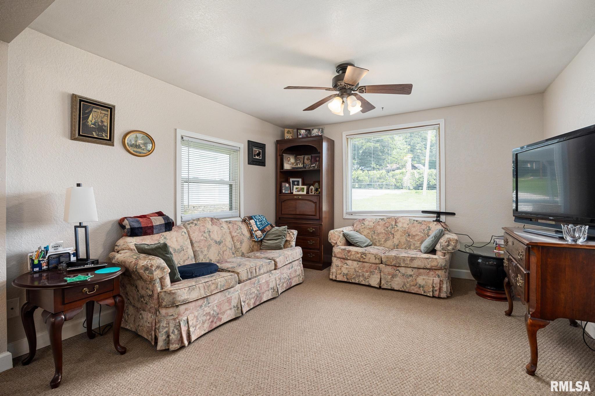 133 Hollywood Circle, Creve Coeur, Illinois image 7
