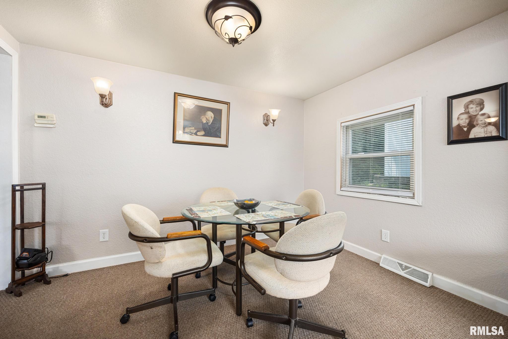 133 Hollywood Circle, Creve Coeur, Illinois image 9