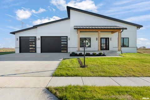 Homes For Sale - 1214 Whippoorwill Drive<br/> Tazewell County, Morton, IL 61550