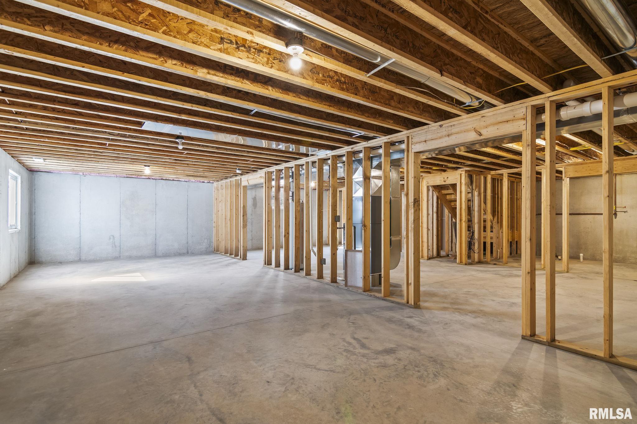 4602 Castle Pines Drive, Springfield, Illinois image 25