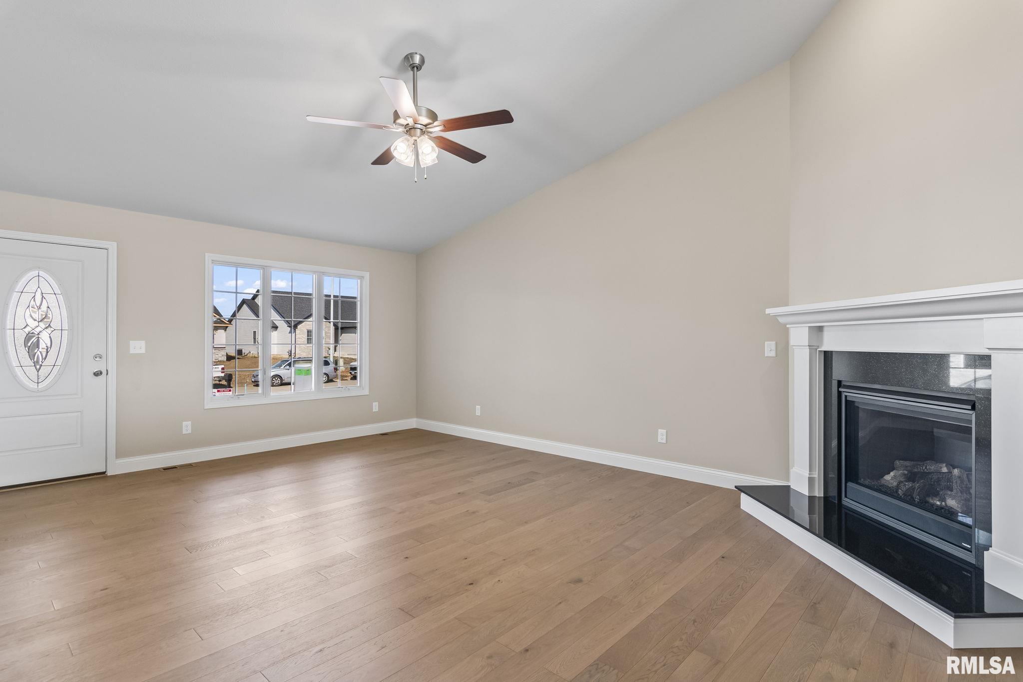4602 Castle Pines Drive, Springfield, Illinois image 3