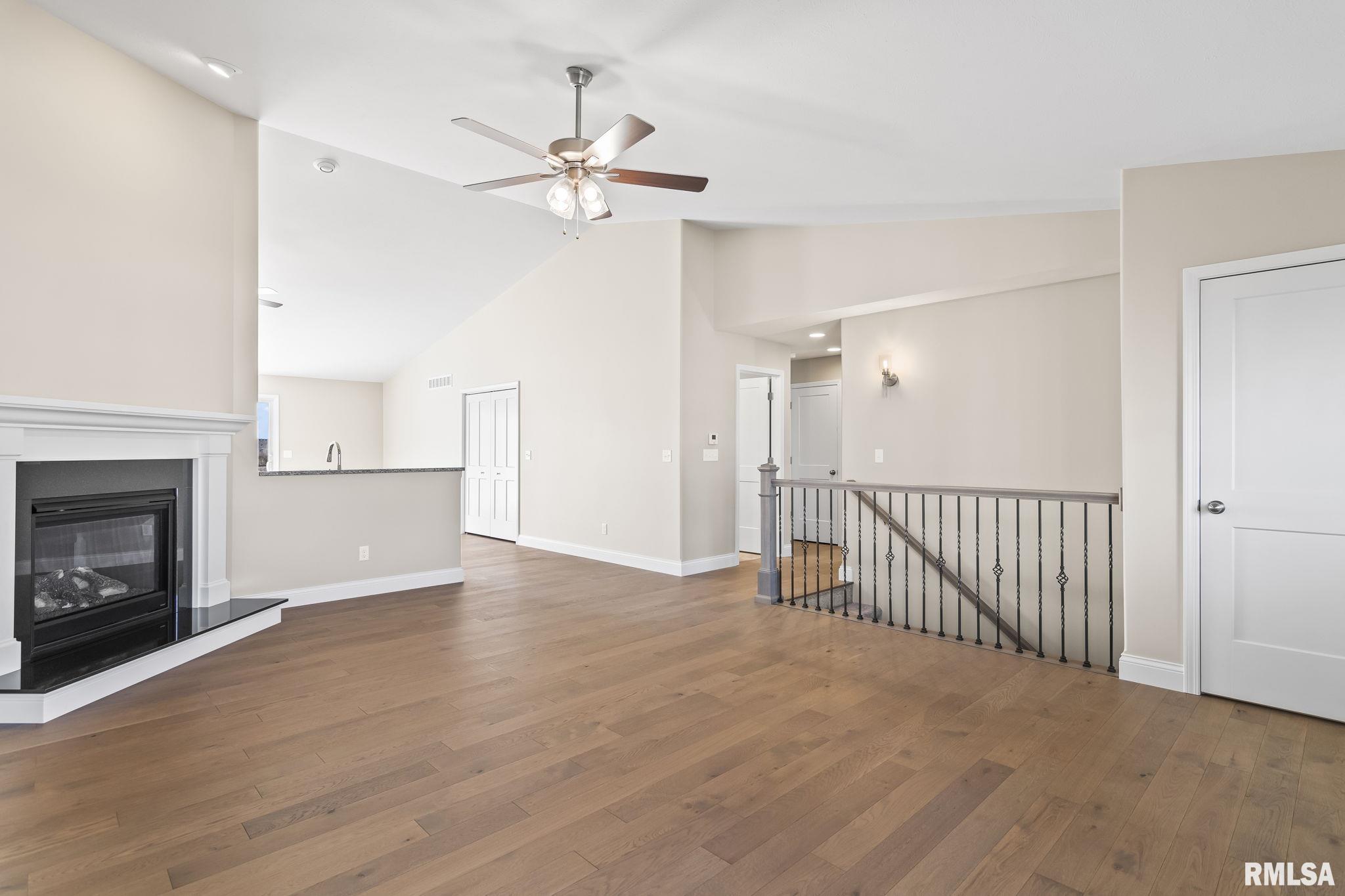 4602 Castle Pines Drive, Springfield, Illinois image 4