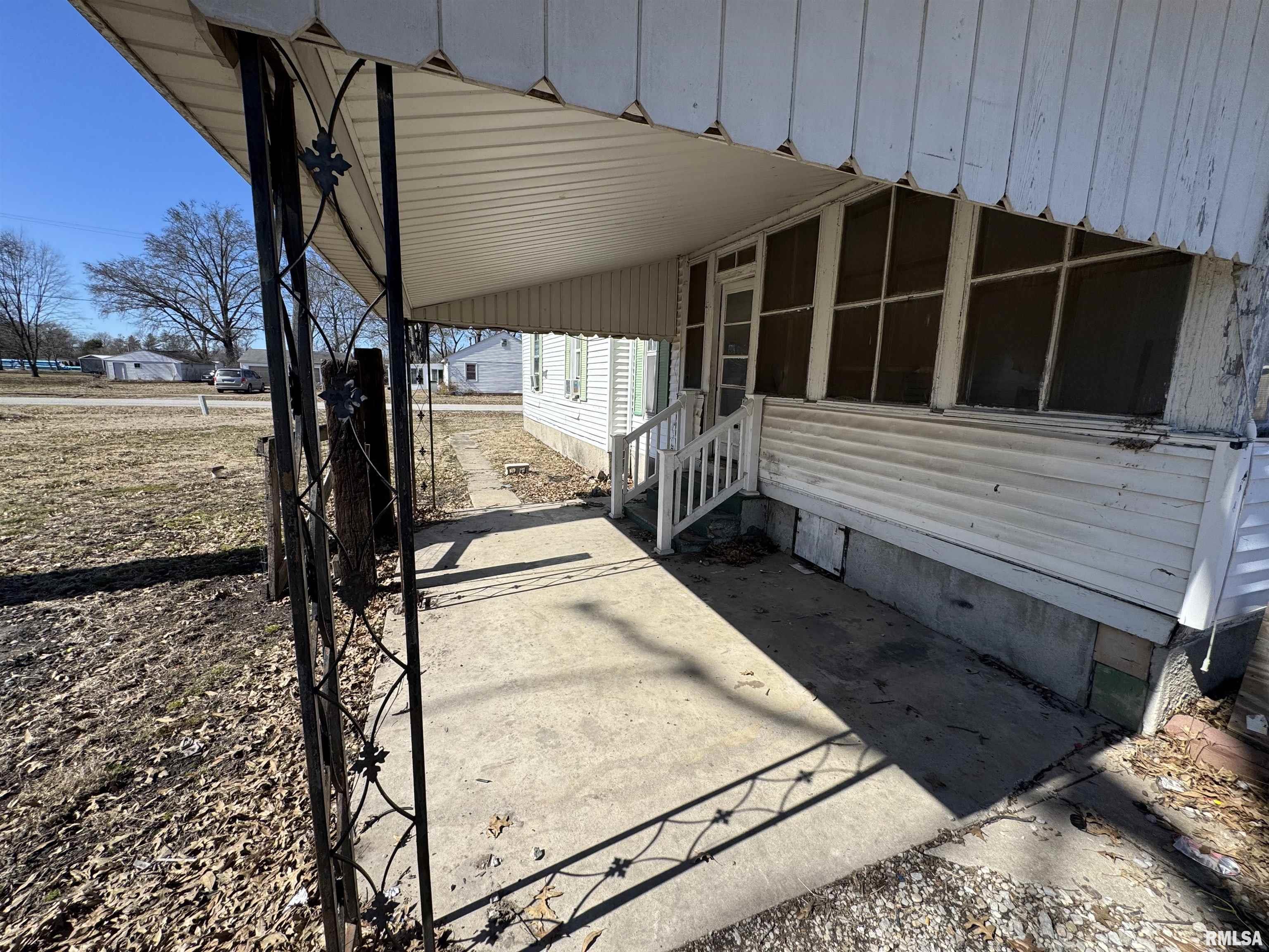 147 N Marion Street, Centralia, Illinois image 4