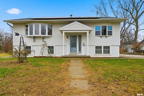 Homes For Sale - 414 W Placher Court<br/> Chillicothe, IL 61523