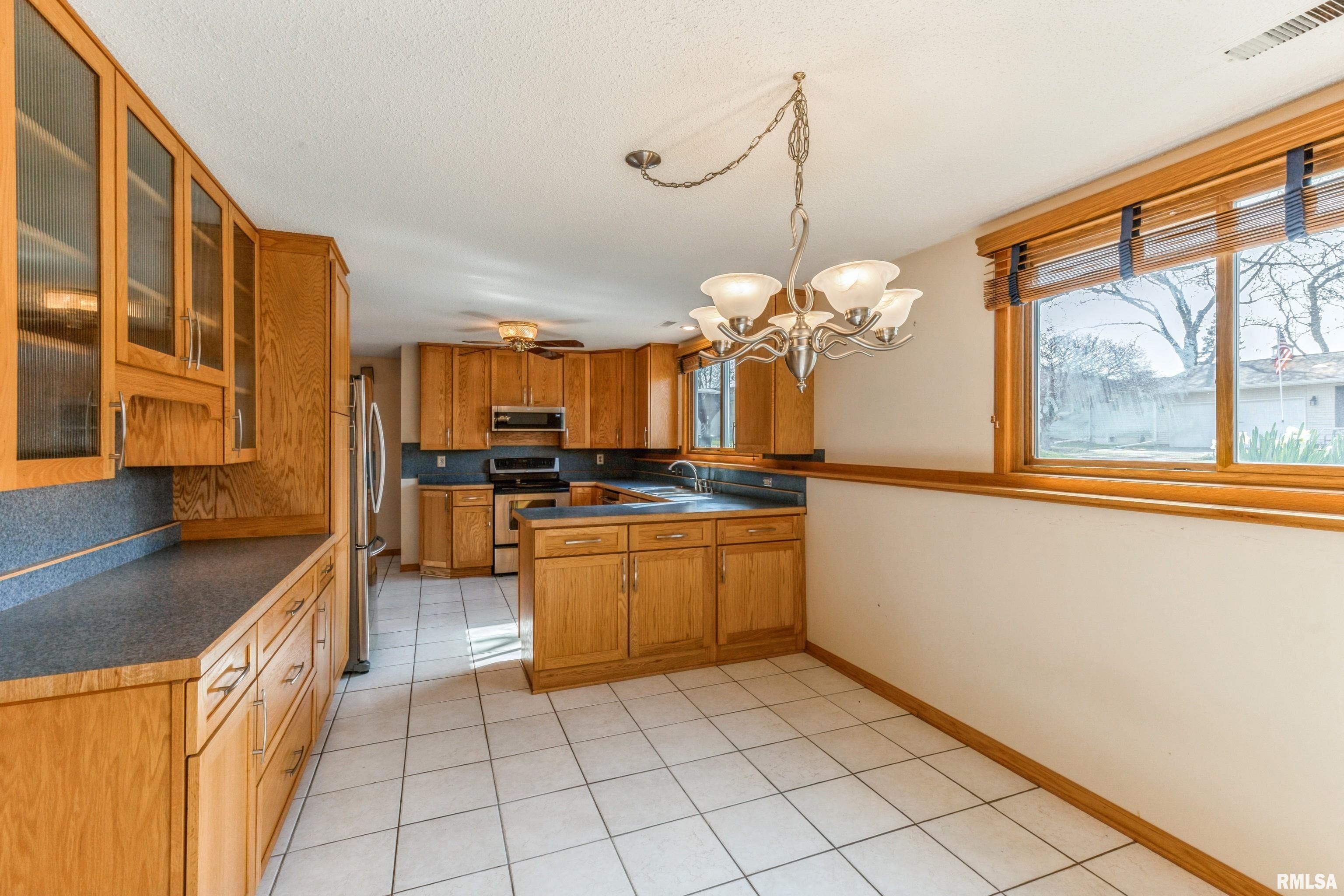 4204 Warren Street, Davenport, Iowa image 7