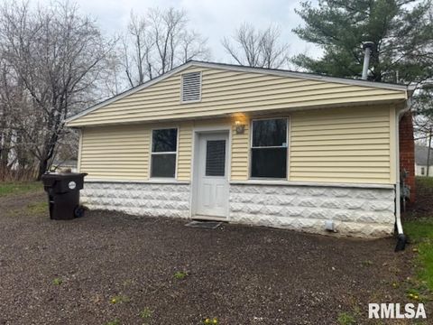 Homes For Sale - 129 & 131 Edgehill Avenue<br/> Tazewell County, Creve Coeur, IL 61610