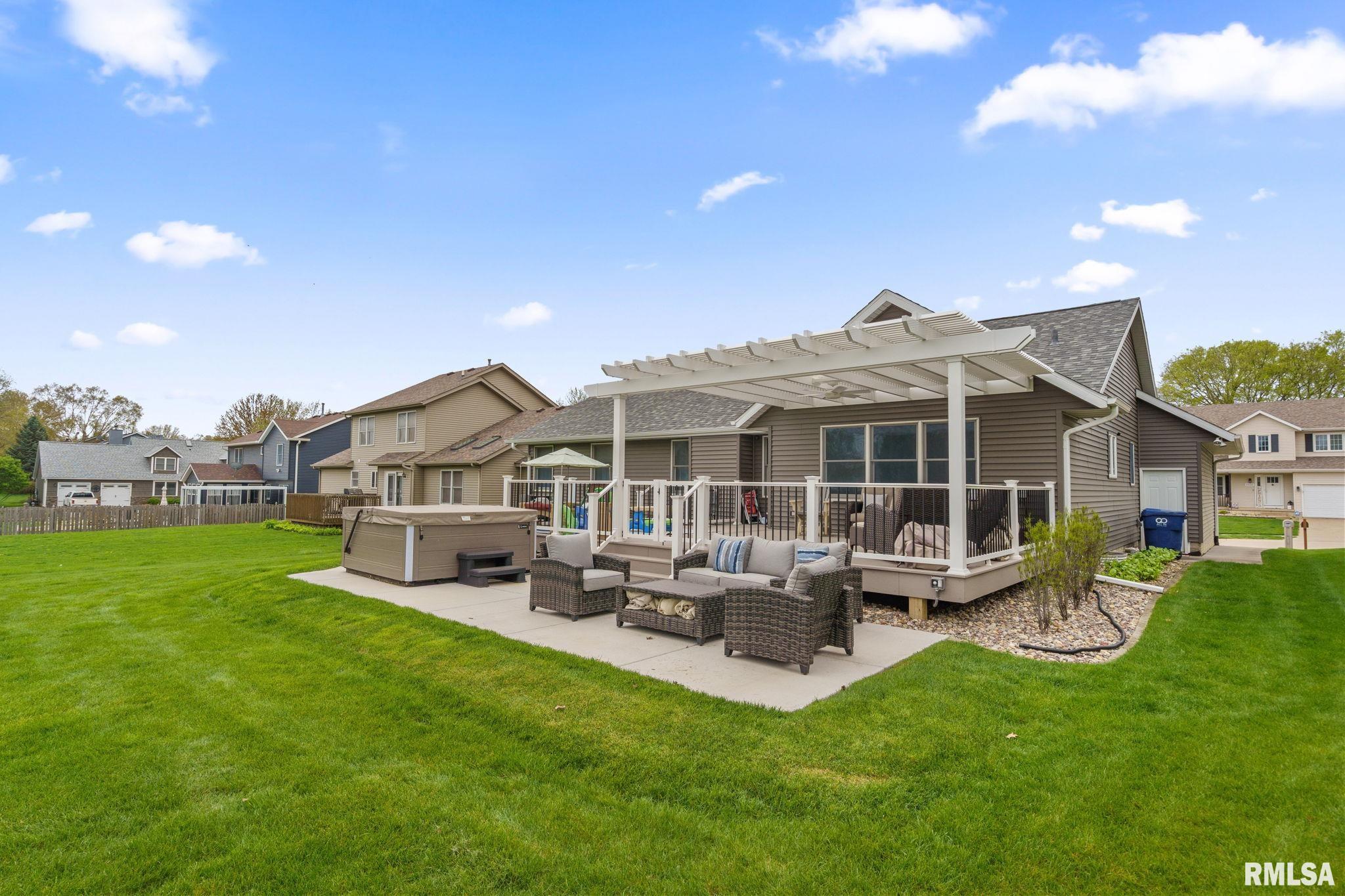 2025 Ashford Road, Bettendorf, Iowa image 37