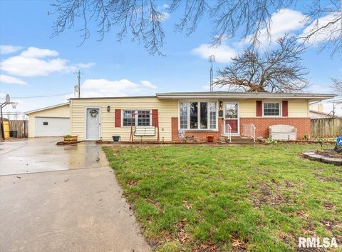 Homes For Sale - 17 Celeste Court<br/> Sangamon County, Springfield, IL 62703