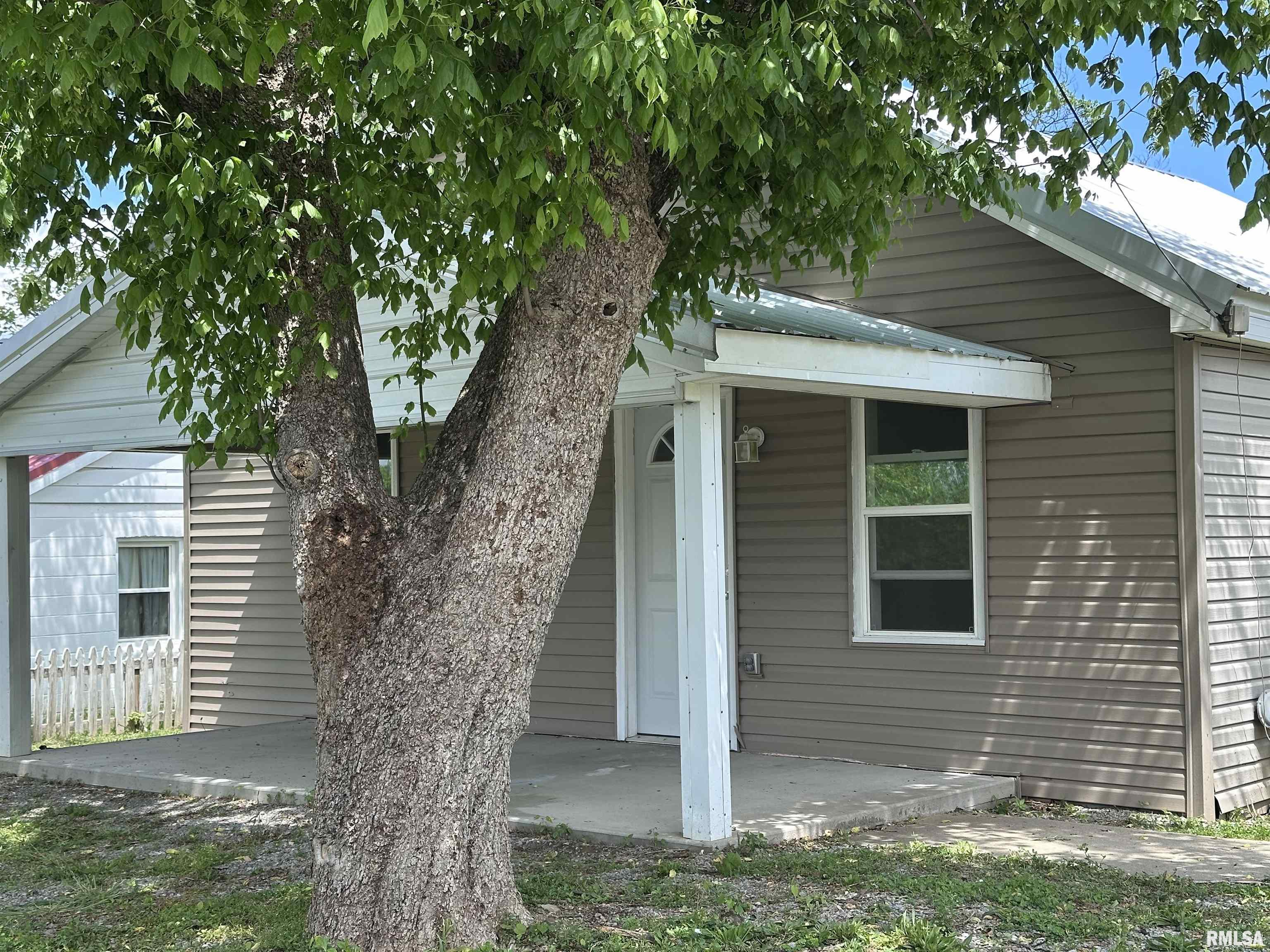329 N Broadway Street, Goreville, Illinois image 1