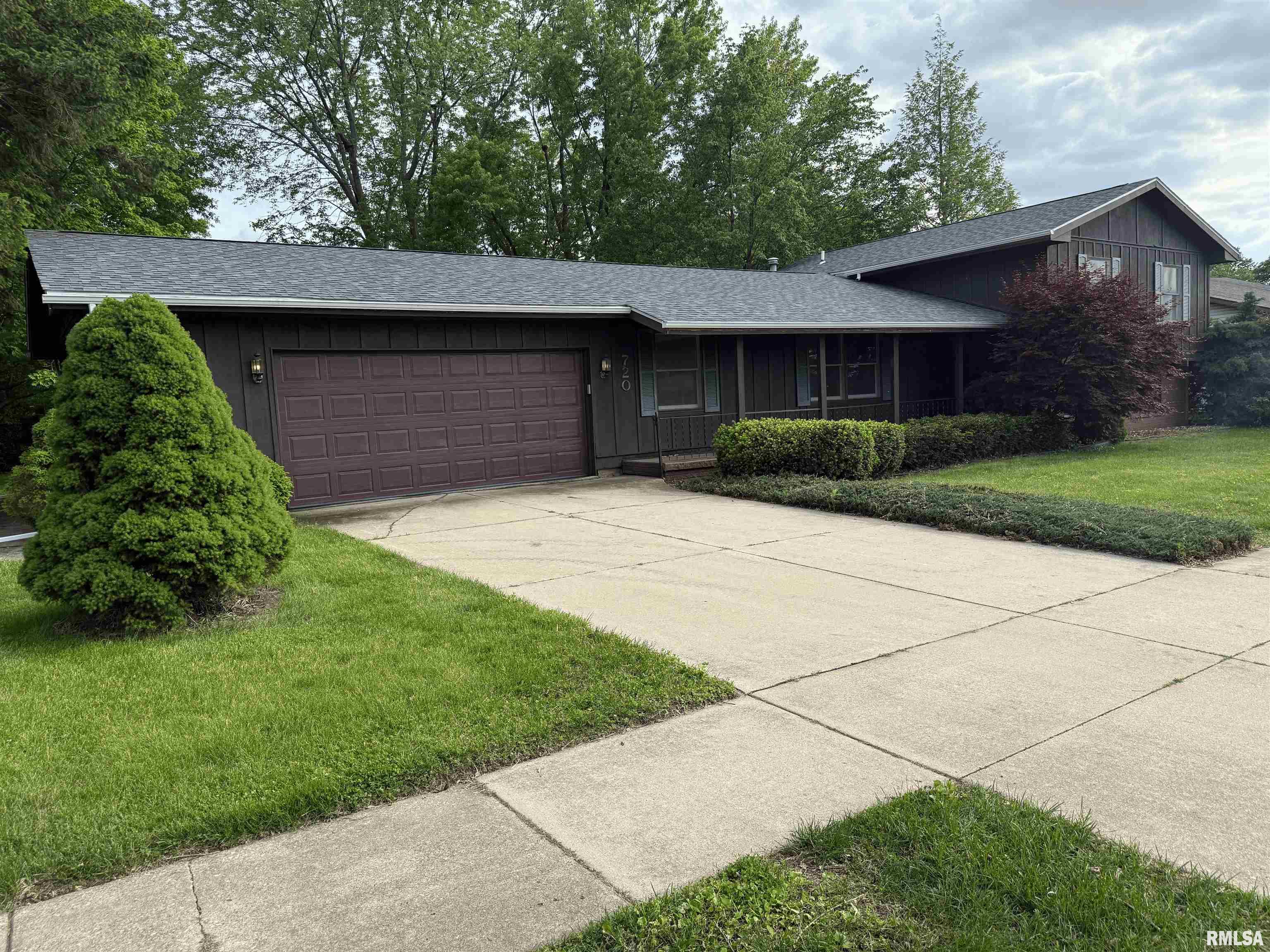 720 Mulberry Drive, Geneseo, Illinois image 3