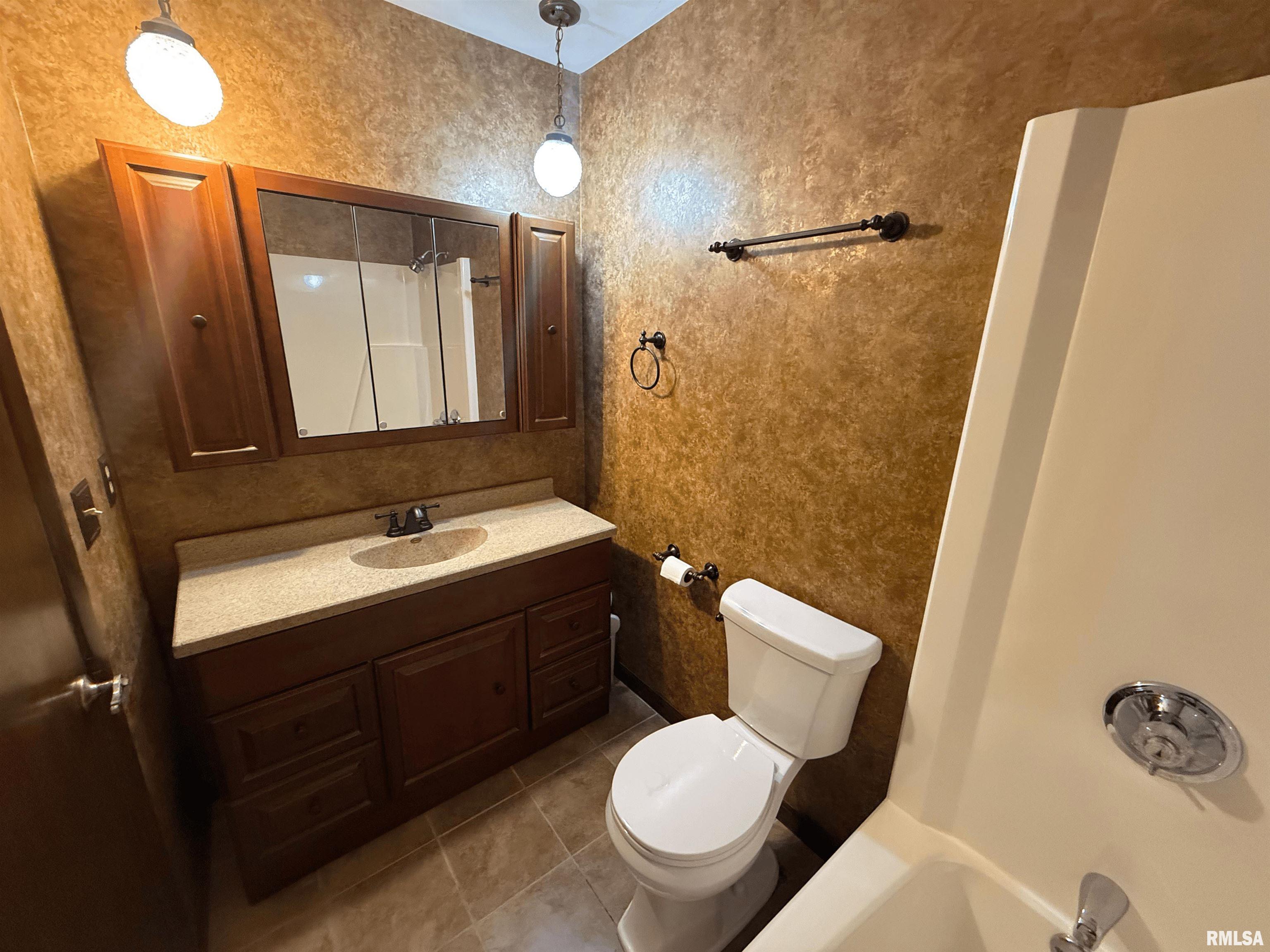 720 Mulberry Drive, Geneseo, Illinois image 13
