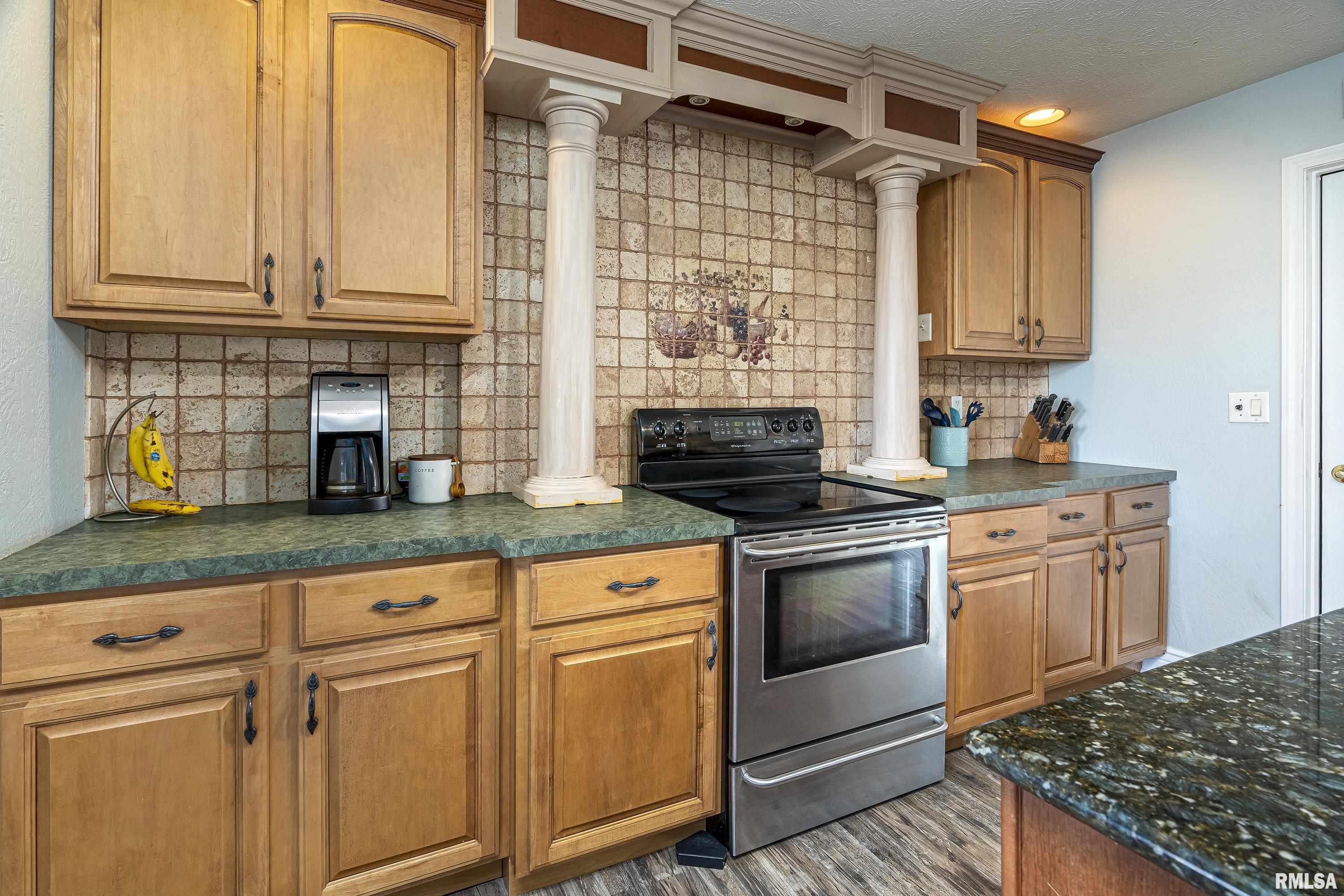 11674 Hafer Road, Carterville, Illinois image 12
