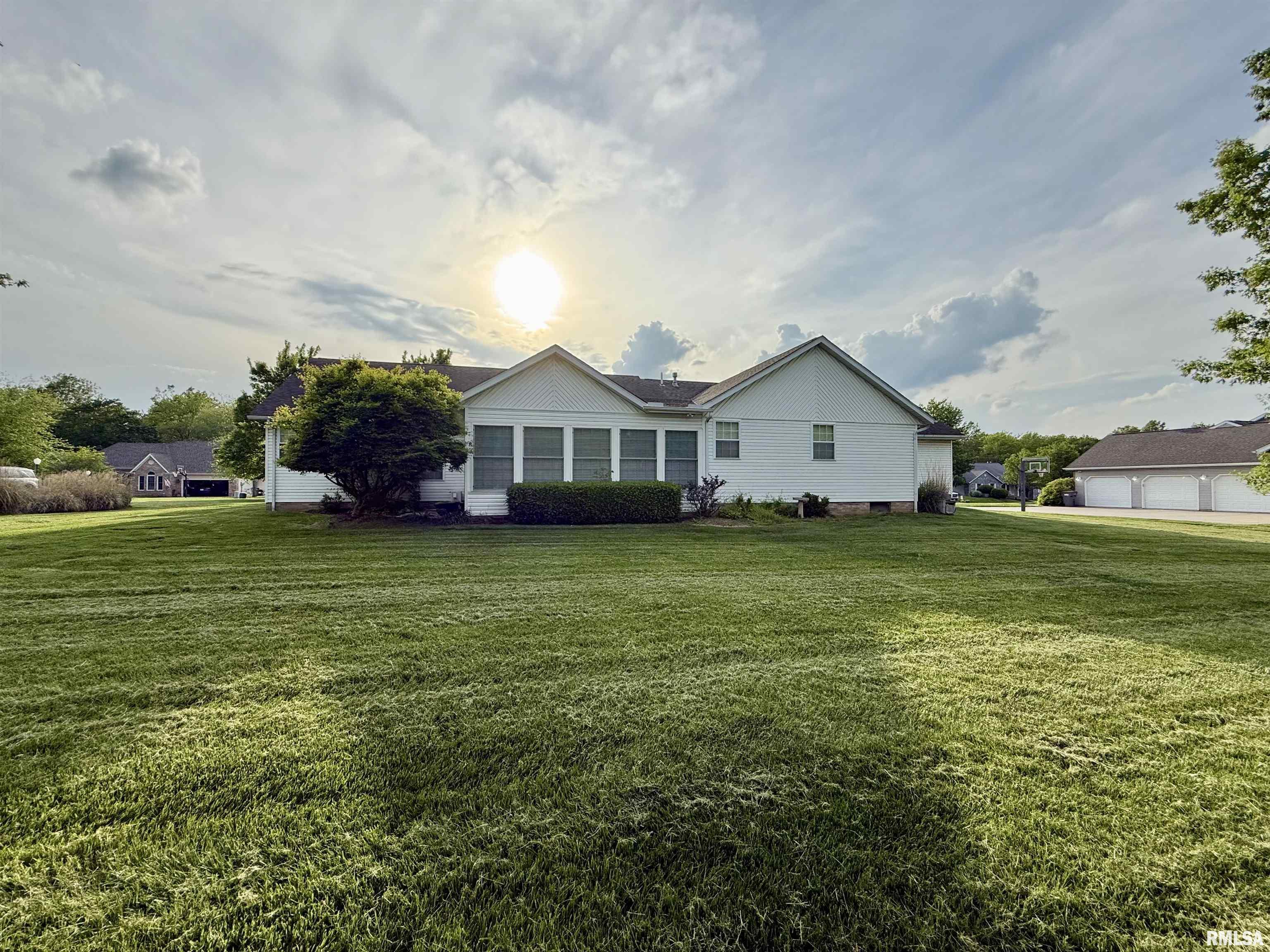 106 Jeremy Drive, Carterville, Illinois image 8