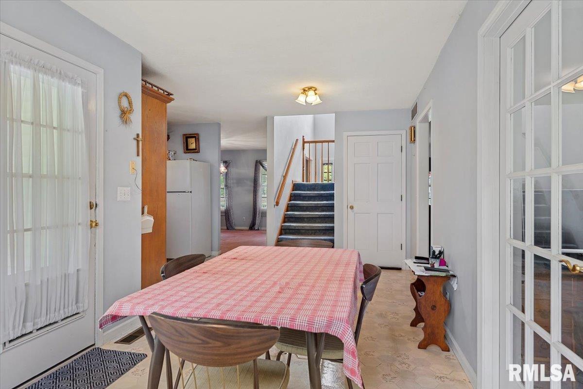 3300 Winch Road, Springfield, Illinois image 18