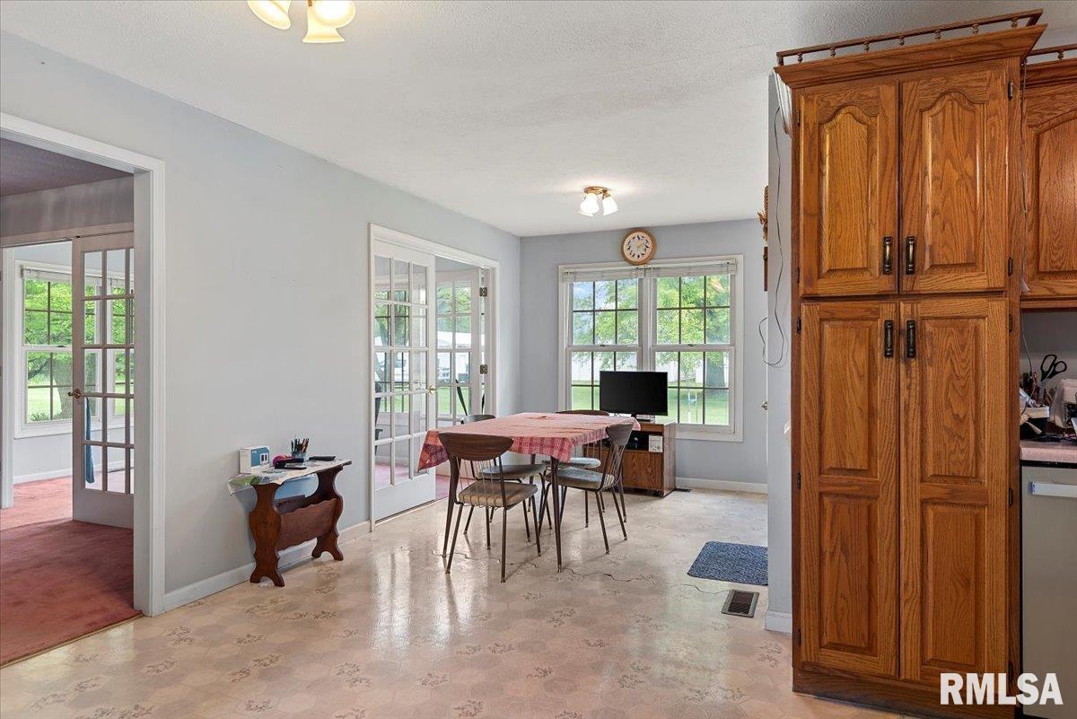 3300 Winch Road, Springfield, Illinois image 21