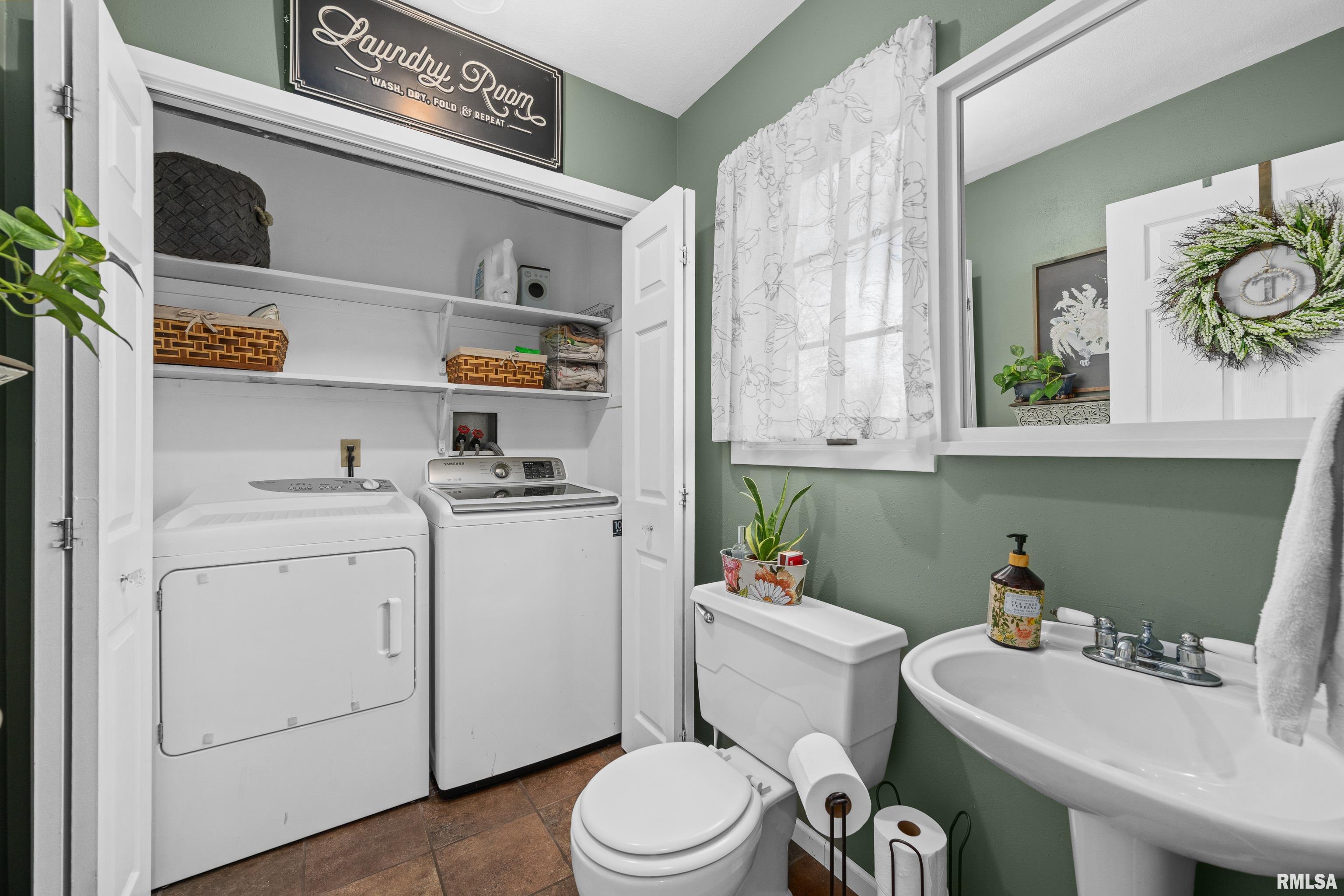 1702 54th Street Court, Moline, Illinois image 17