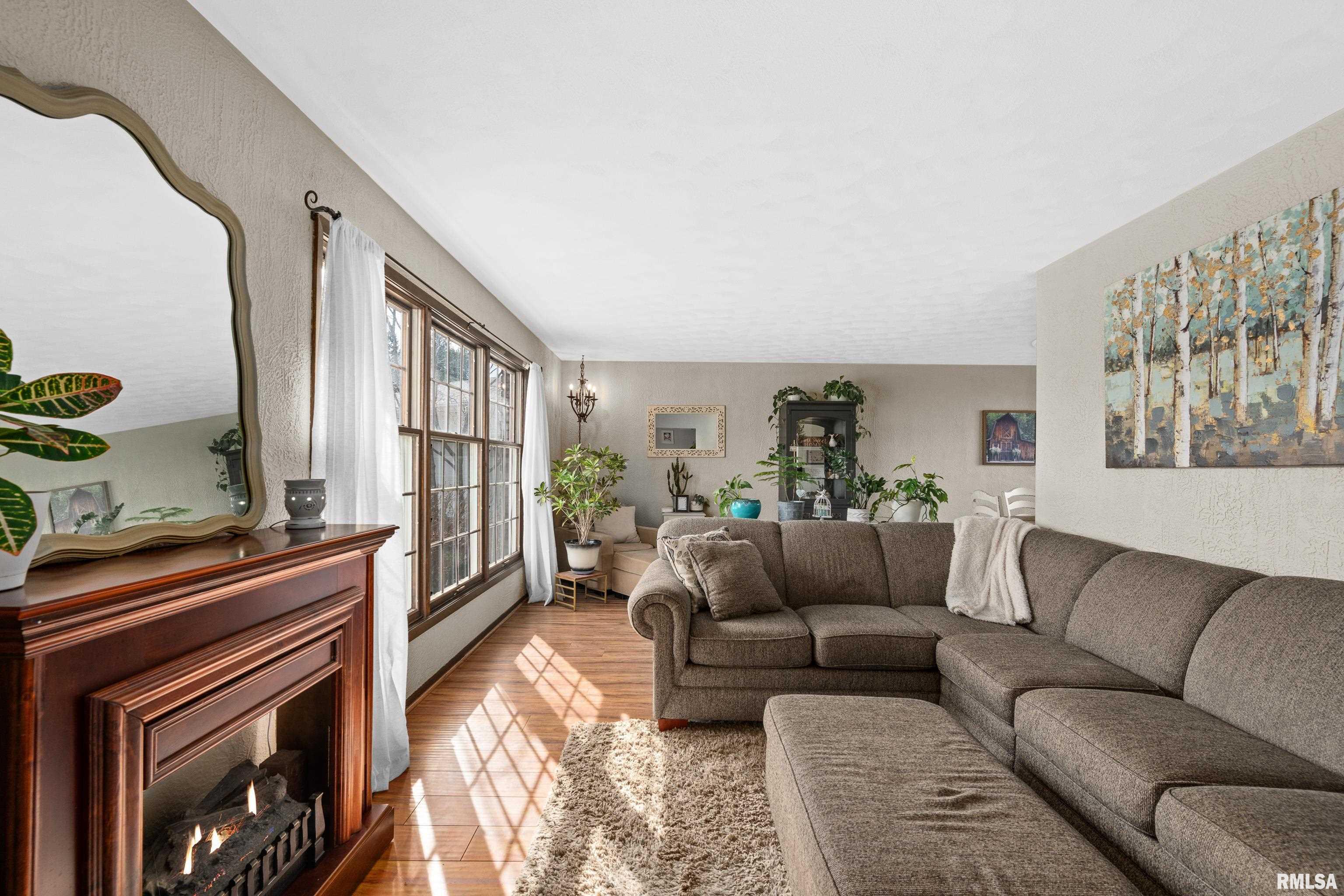 1702 54th Street Court, Moline, Illinois image 6
