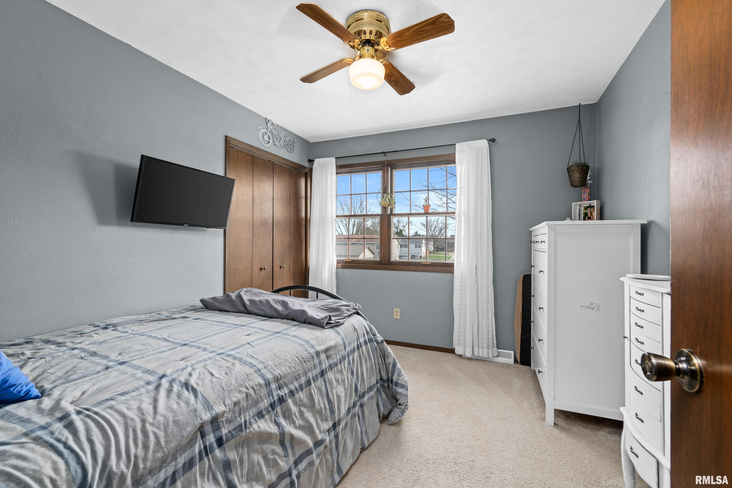 1702 54th Street Court, Moline, Illinois image 28