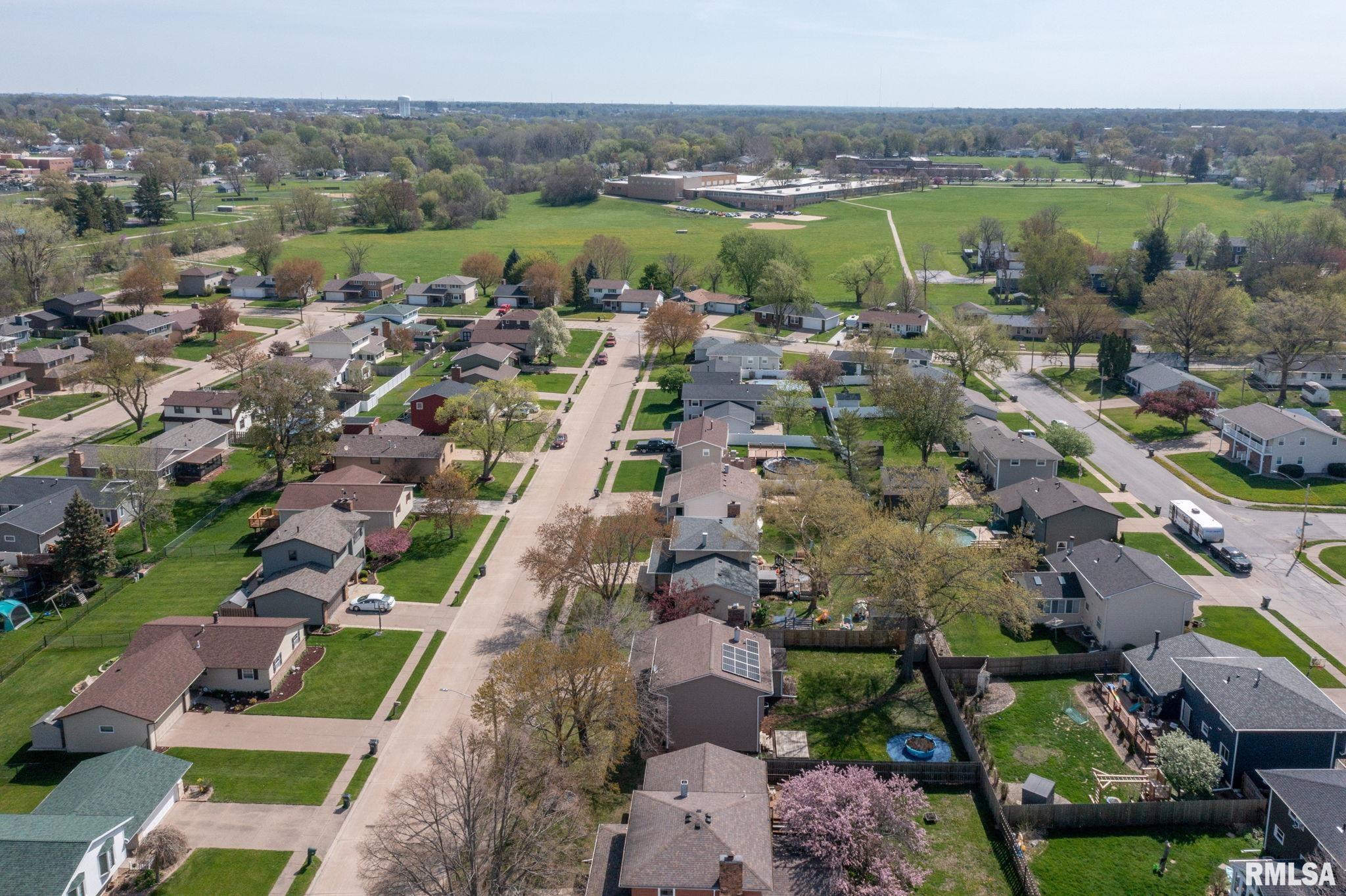 2149 W 30th Street, Davenport, Iowa image 33