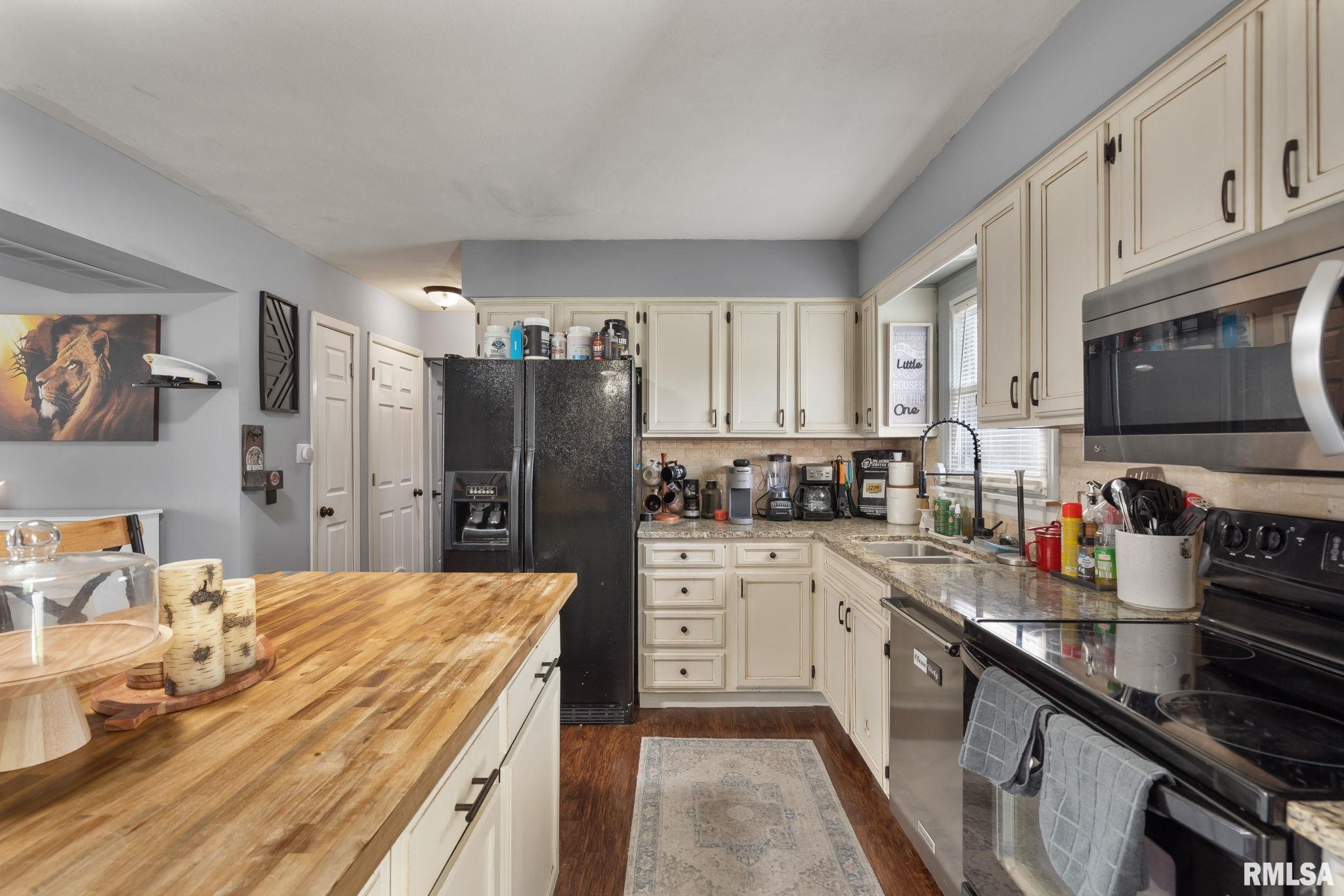 2149 W 30th Street, Davenport, Iowa image 6