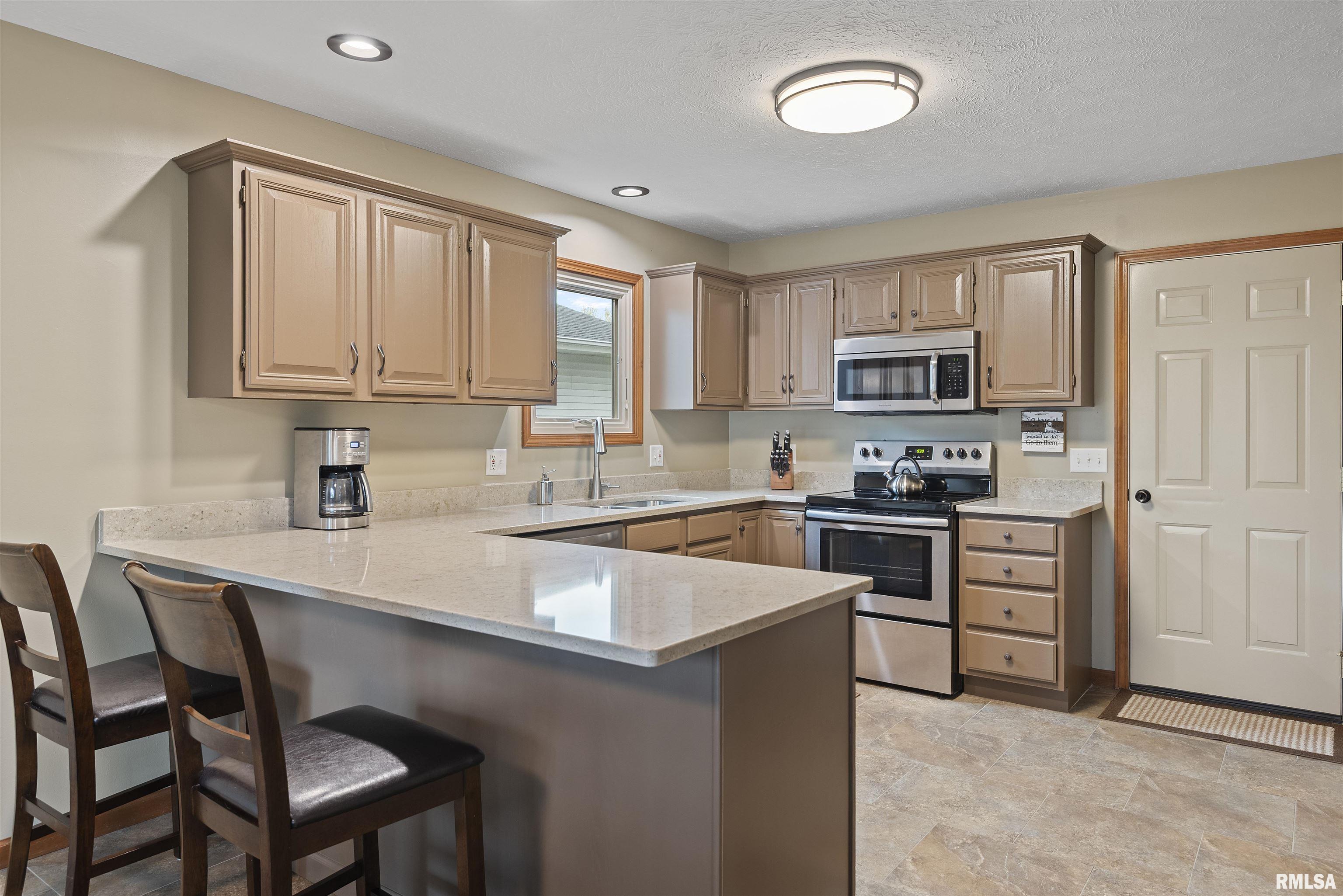 1500 Coralberry Court, Springfield, Illinois image 10