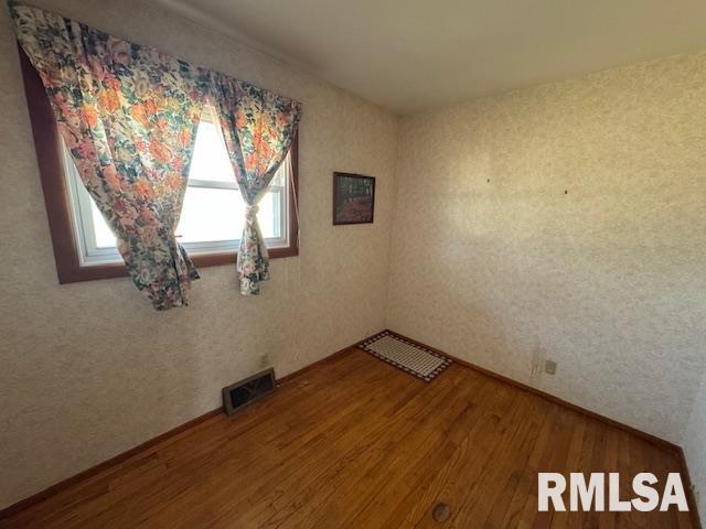 1433 Brion Place, Camanche, Iowa image 7