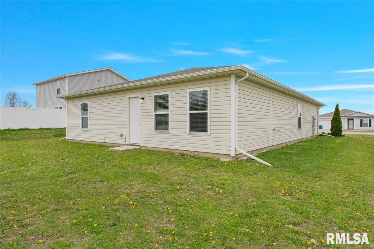 110 14th Avenue, De Witt, Iowa image 6