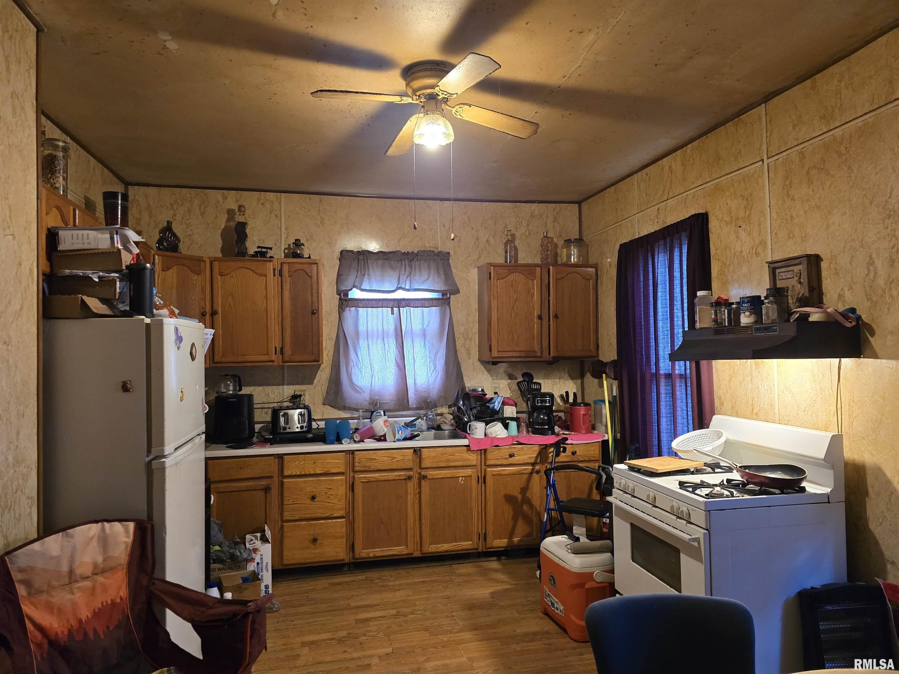 608 S 20th Street, Murphysboro, Illinois image 6