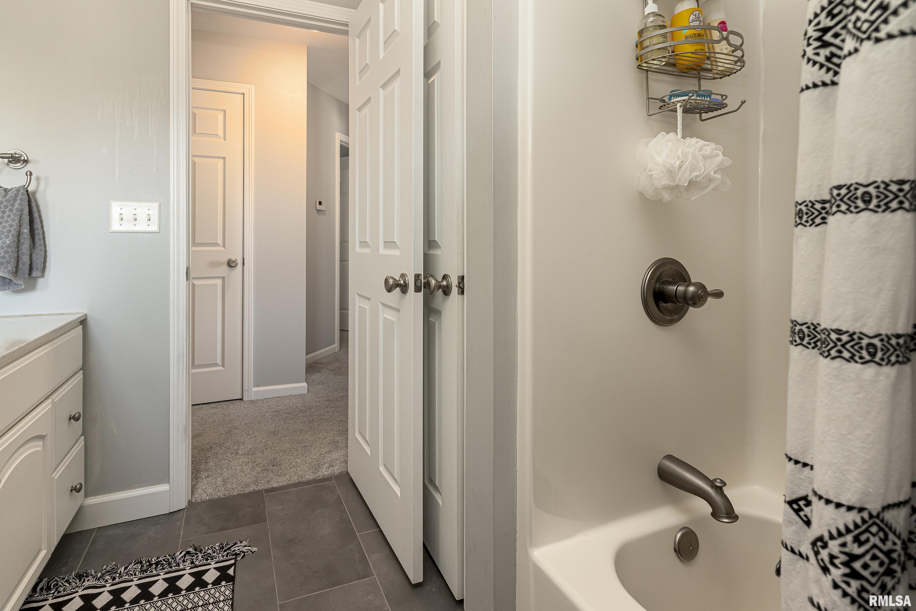 1 Quail Run Drive, Herrin, Illinois image 30