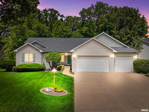 Homes For Sale - 121 Fawn Haven Drive<br/> East Peoria, IL 61611