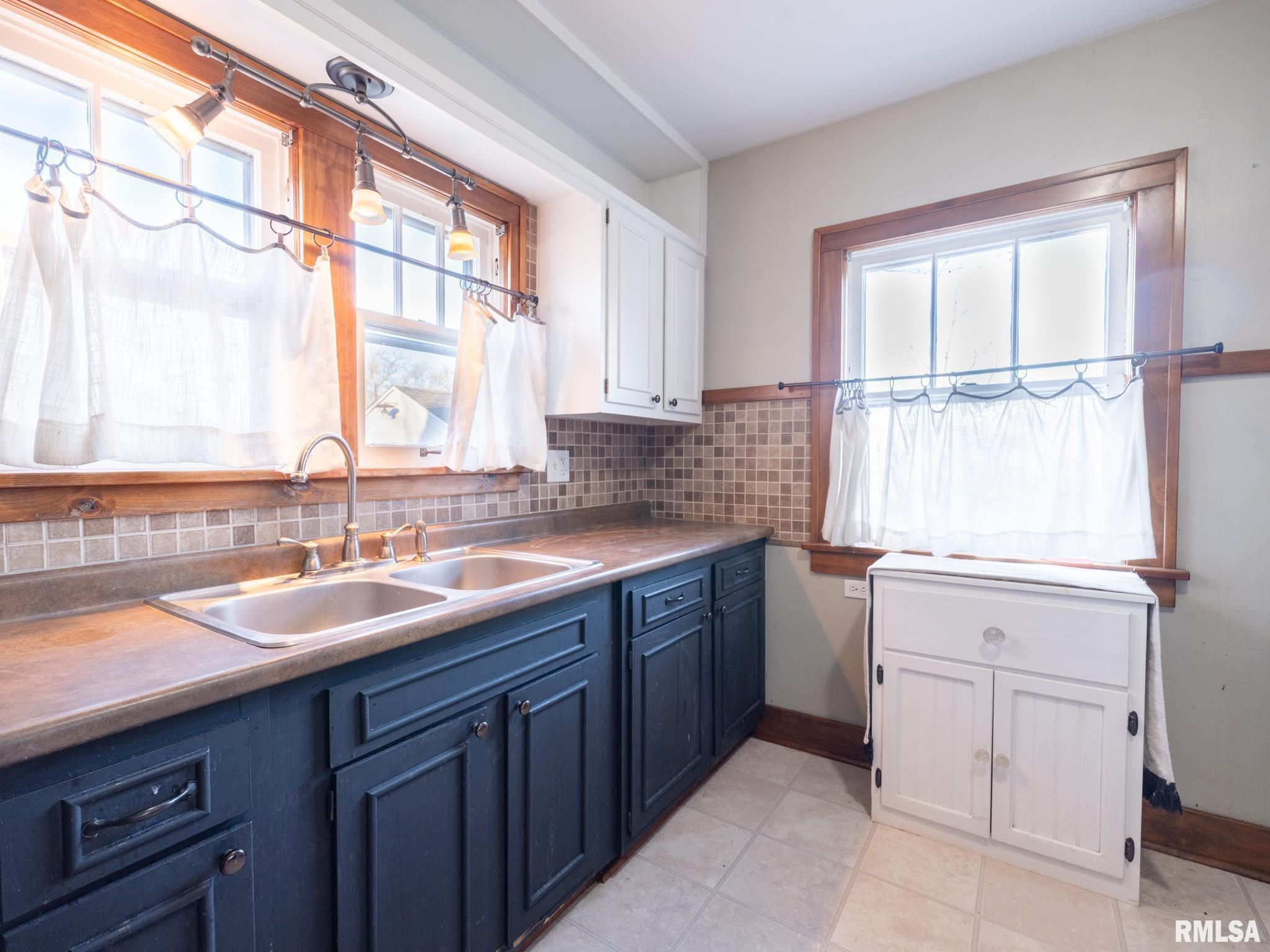 607 Pekin Avenue, East Peoria, Illinois image 11
